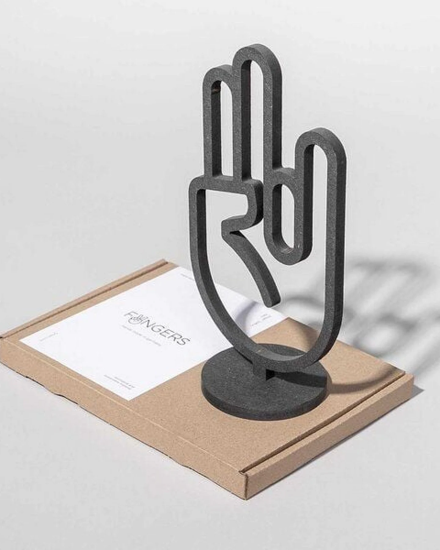 Fyngers Dekorationsobjekt gefräst aus Valchromat - Modell Shocker - hergestellt in Deutschland - handverpackt - nachhaltiges Material – Ansicht 4