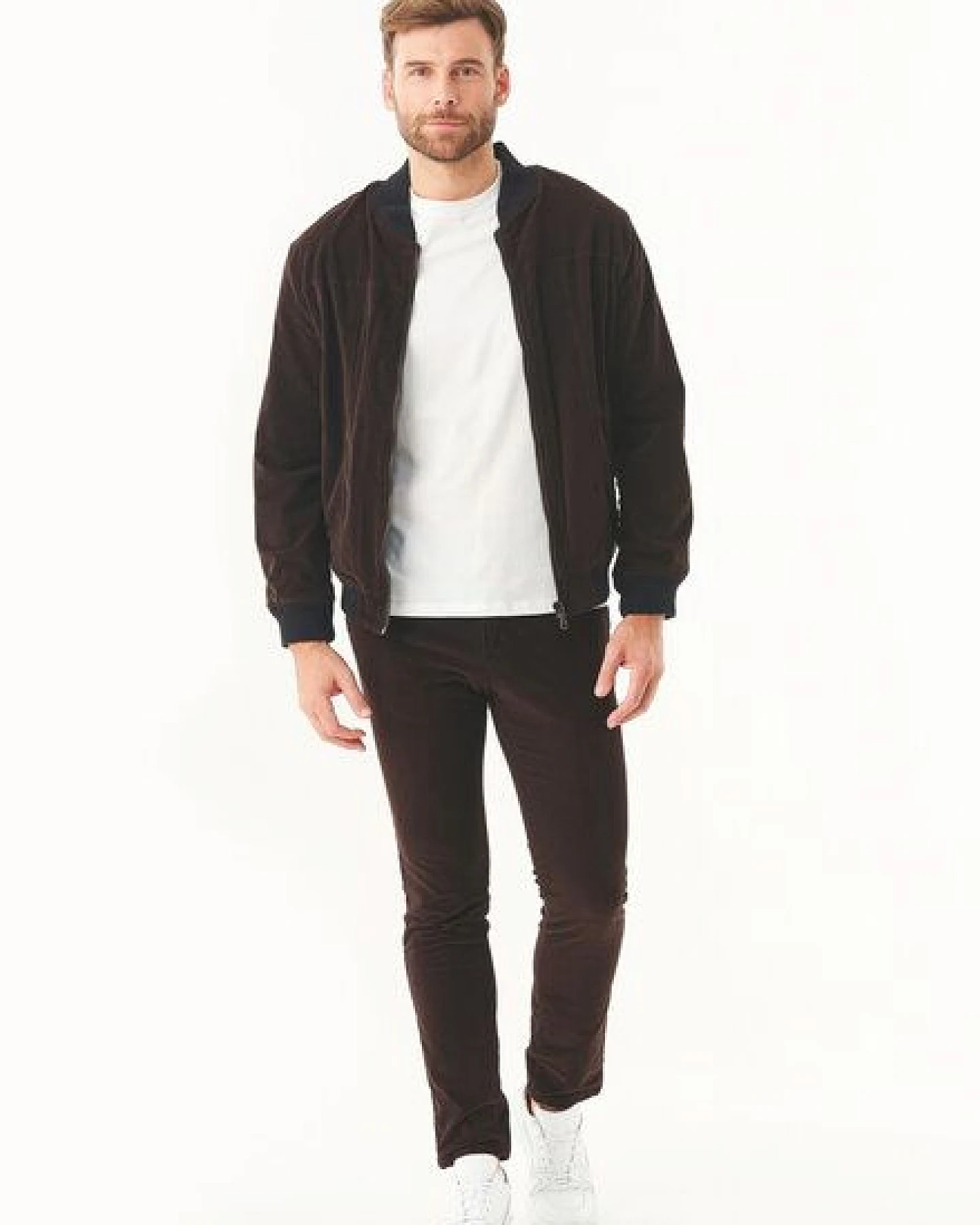 ORGANICATION Slim Cordhose aus Bio-Baumwolle – Ansicht 2