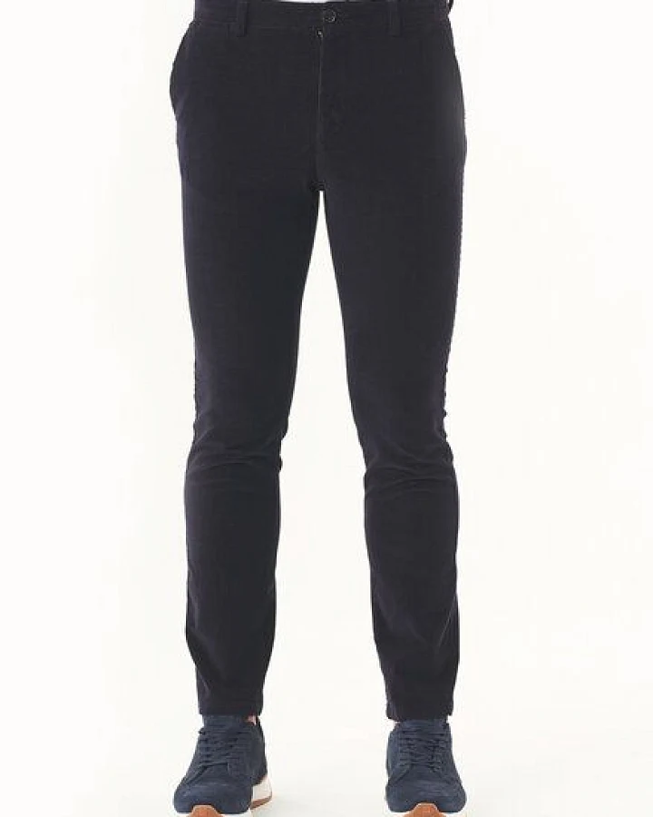 ORGANICATION Slim Cordhose aus Bio-Baumwolle