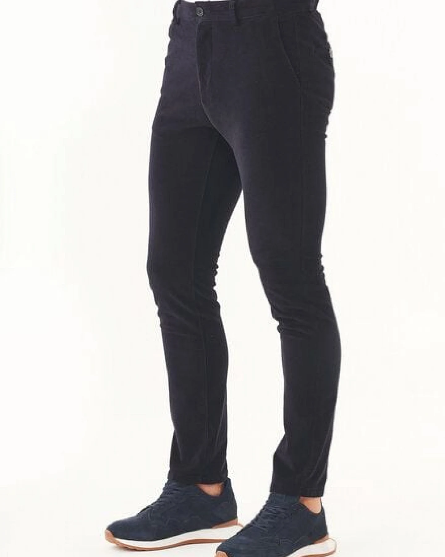 ORGANICATION Slim Cordhose aus Bio-Baumwolle – Ansicht 3