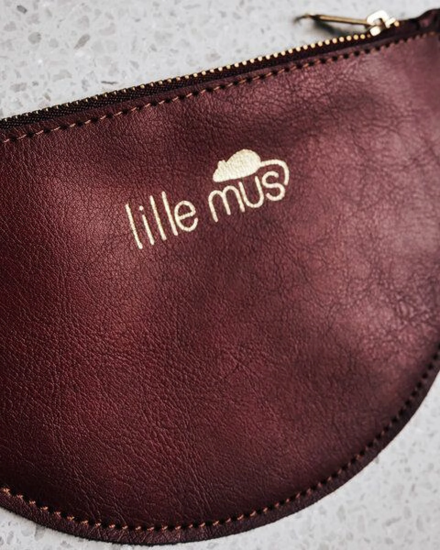 lille mus Veganes Täschchen 'Halbmond' aus Kunstleder – Ansicht 2