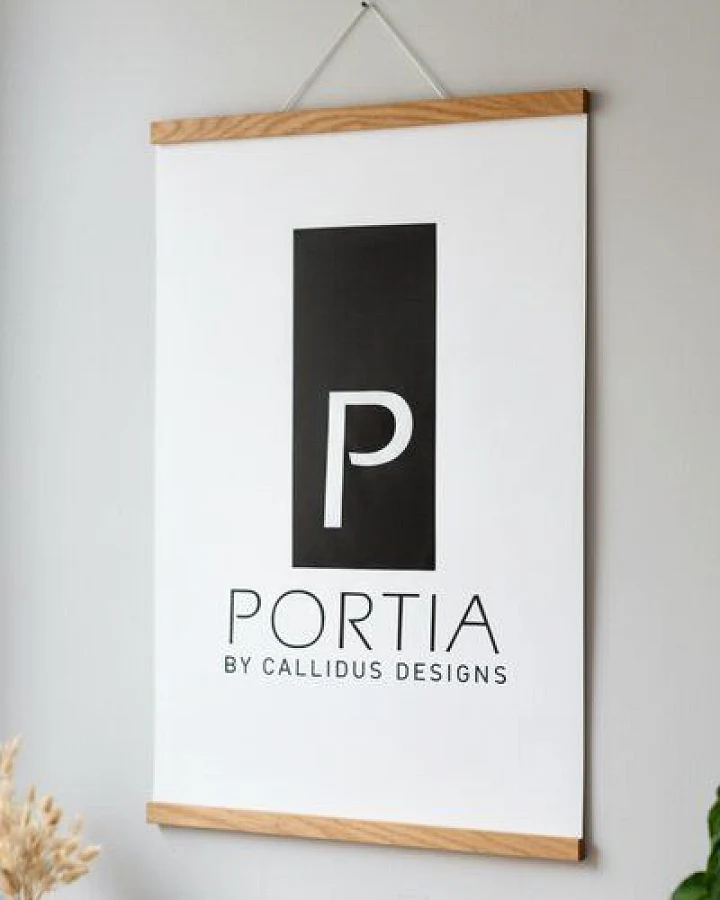 Portia by Callidus Designs Posterleiste magnetisch aus FSC®-zertifizierter Eiche in DIN A1, A2, A3, A4, A5