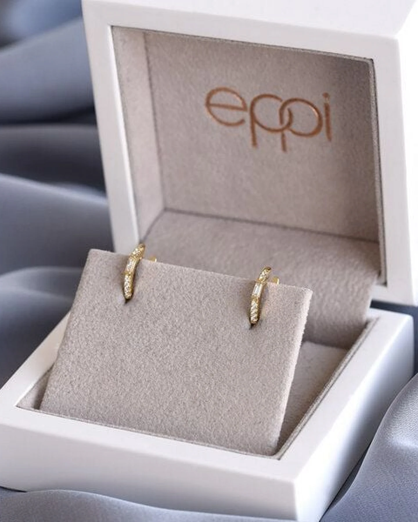 Eppi Silberne Ohrreifen mit Lab Grown Diamanten Agni – Ansicht 4
