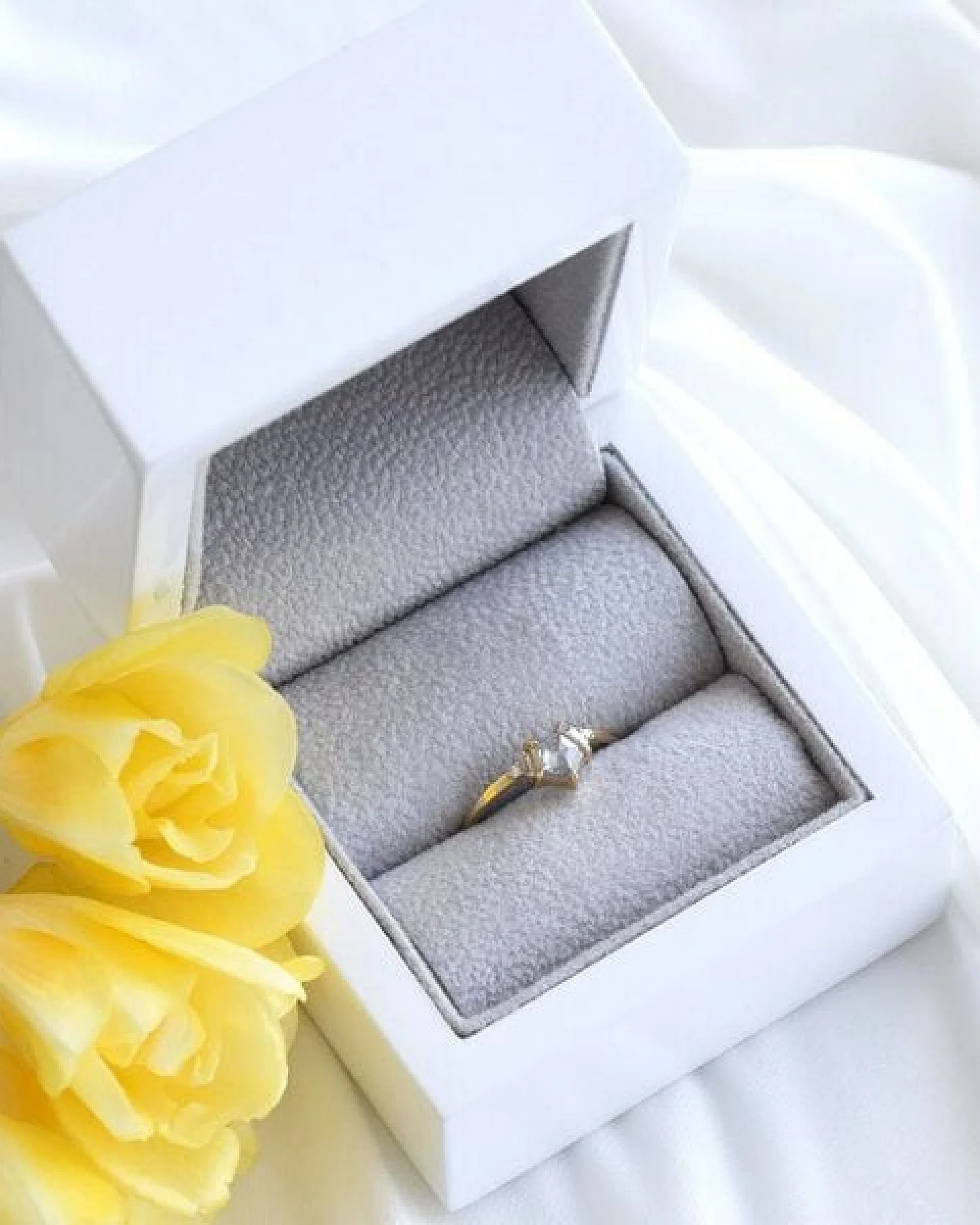 Eppi Salt and Pepper Diamant im goldenen Ring Stefan – Ansicht 4