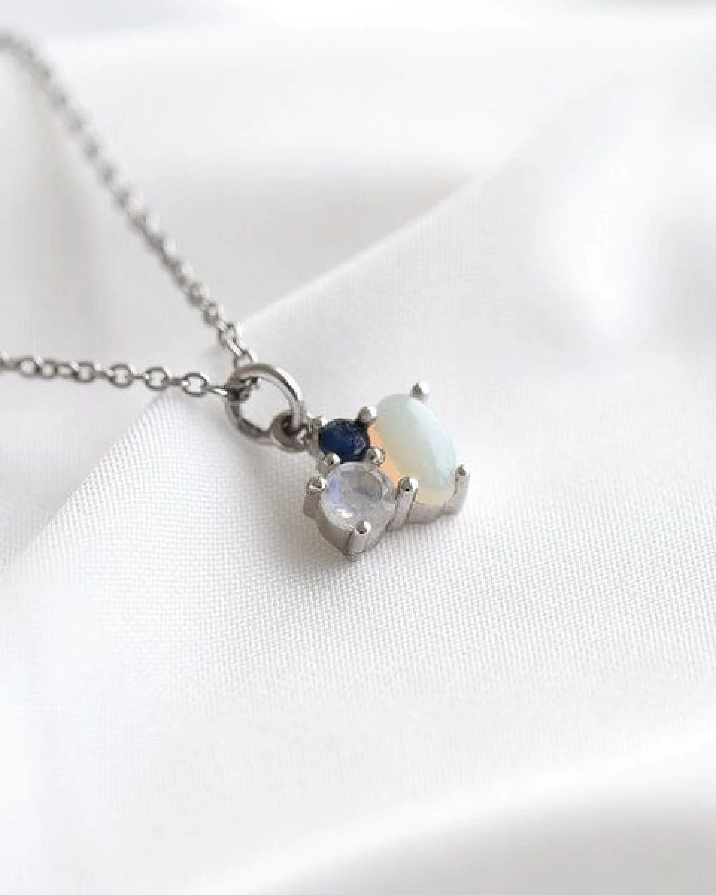 Eppi Minimalistische Kette mit Anhänger Loviise – Ansicht 3