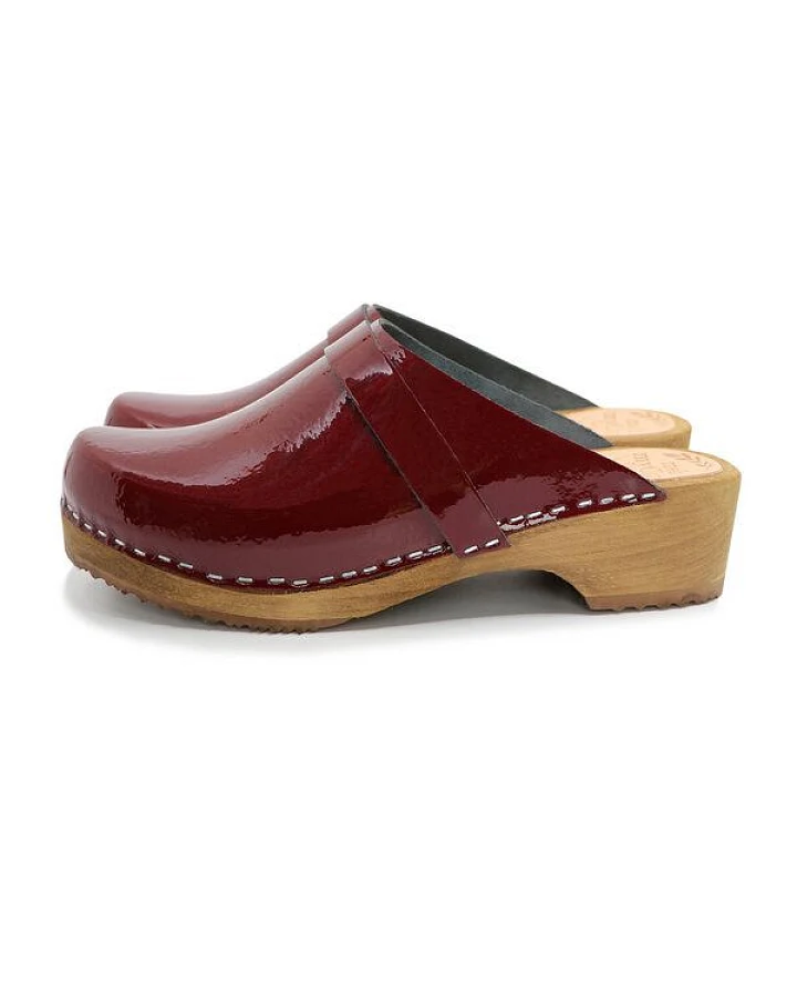 LYCKA - Lack wein - rot schwedische Holz Clogs von me&myClogs - low heel