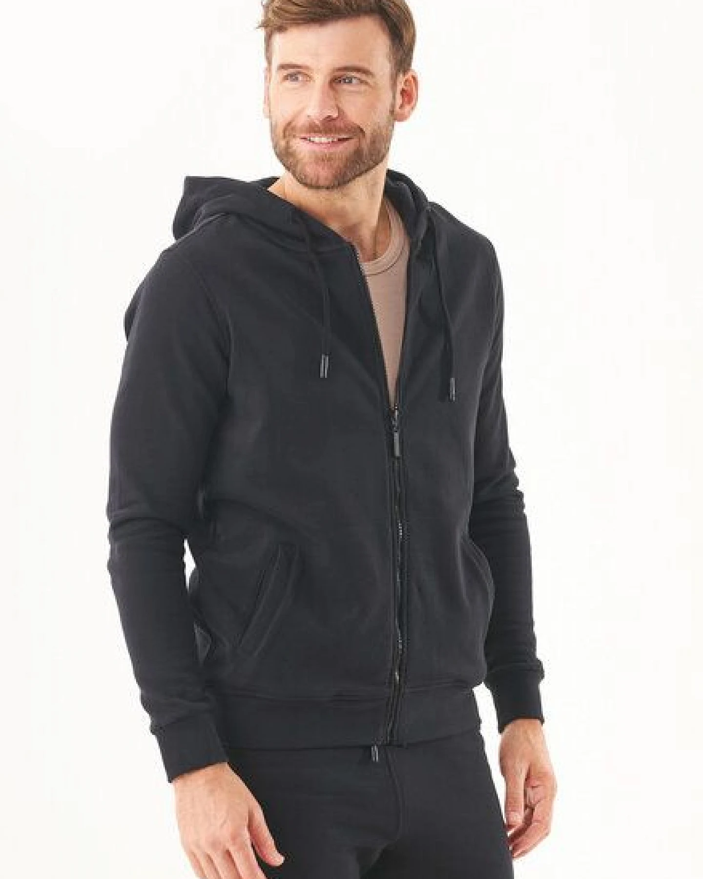 ORGANICATION Soft Touch Sweatjacke aus Bio-Baumwolle – Ansicht 3