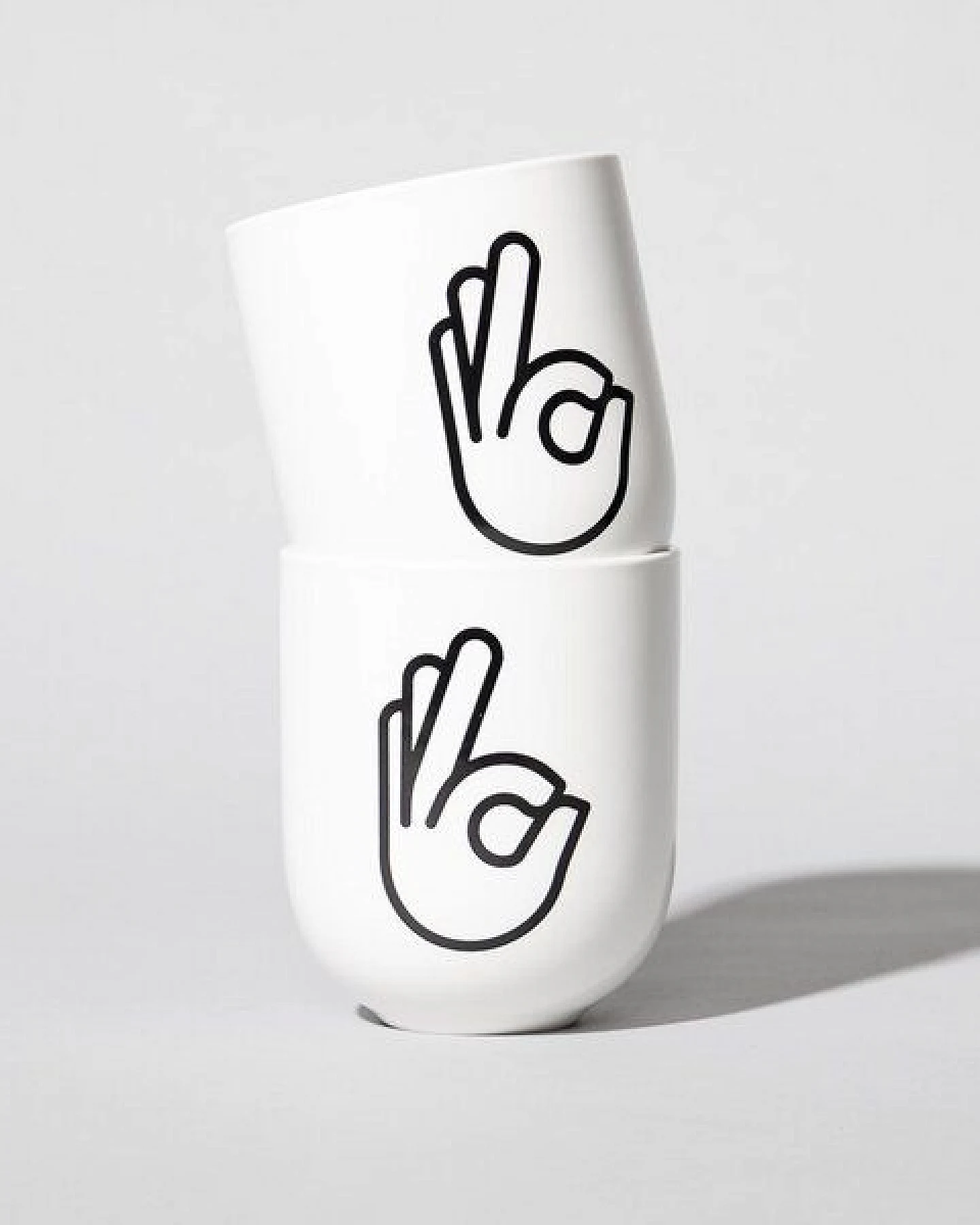 Fyngers Handgemachter Becher aus Porzellan - Modell OK - Füllmenge 330ml - Mattlasur – Ansicht 3