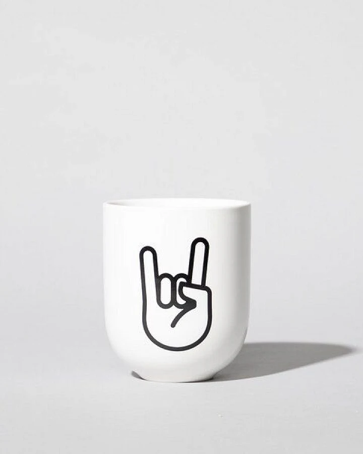 Fyngers Handgemachter Becher aus Porzellan - Modell ROCk´n´ROLL - Füllmenge 330ml - Mattlasur