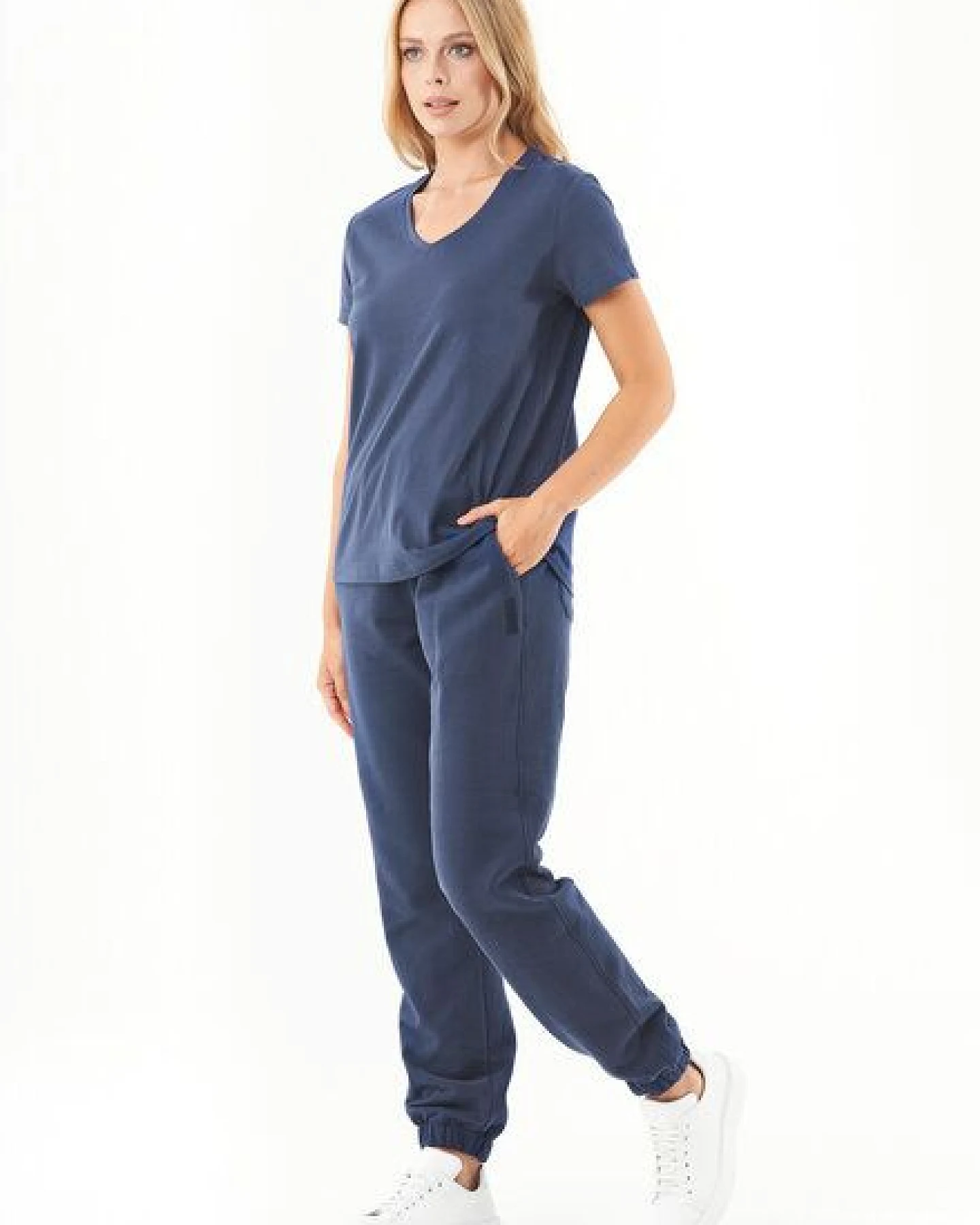 ORGANICATION ESSENTIALS-PERRIE- Soft Touch Sweathose aus Bio-Baumwolle – Ansicht 2