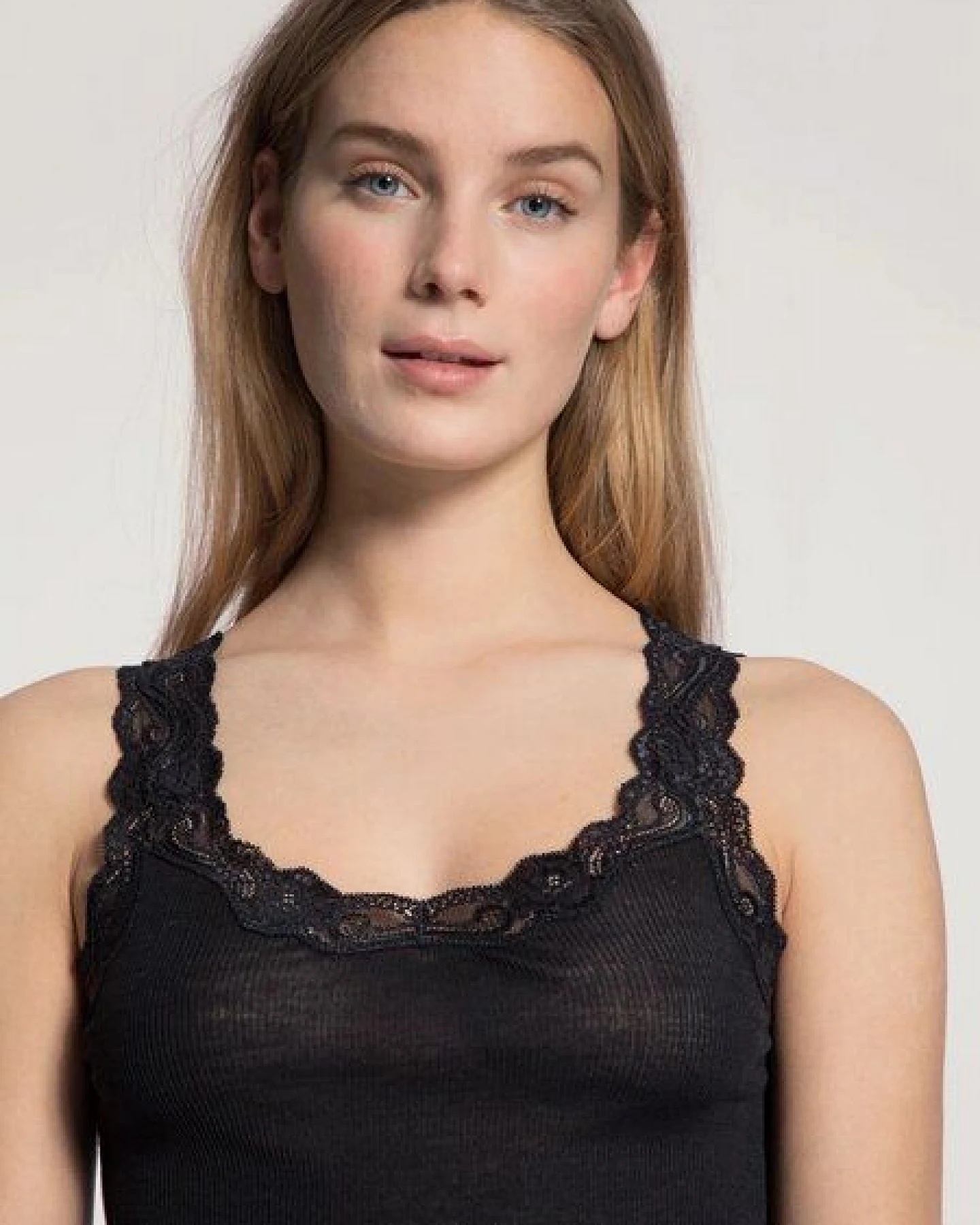Calida Tank Top mit Spitze aus Wolle & Seide "Richesse Lace" – Ansicht 3