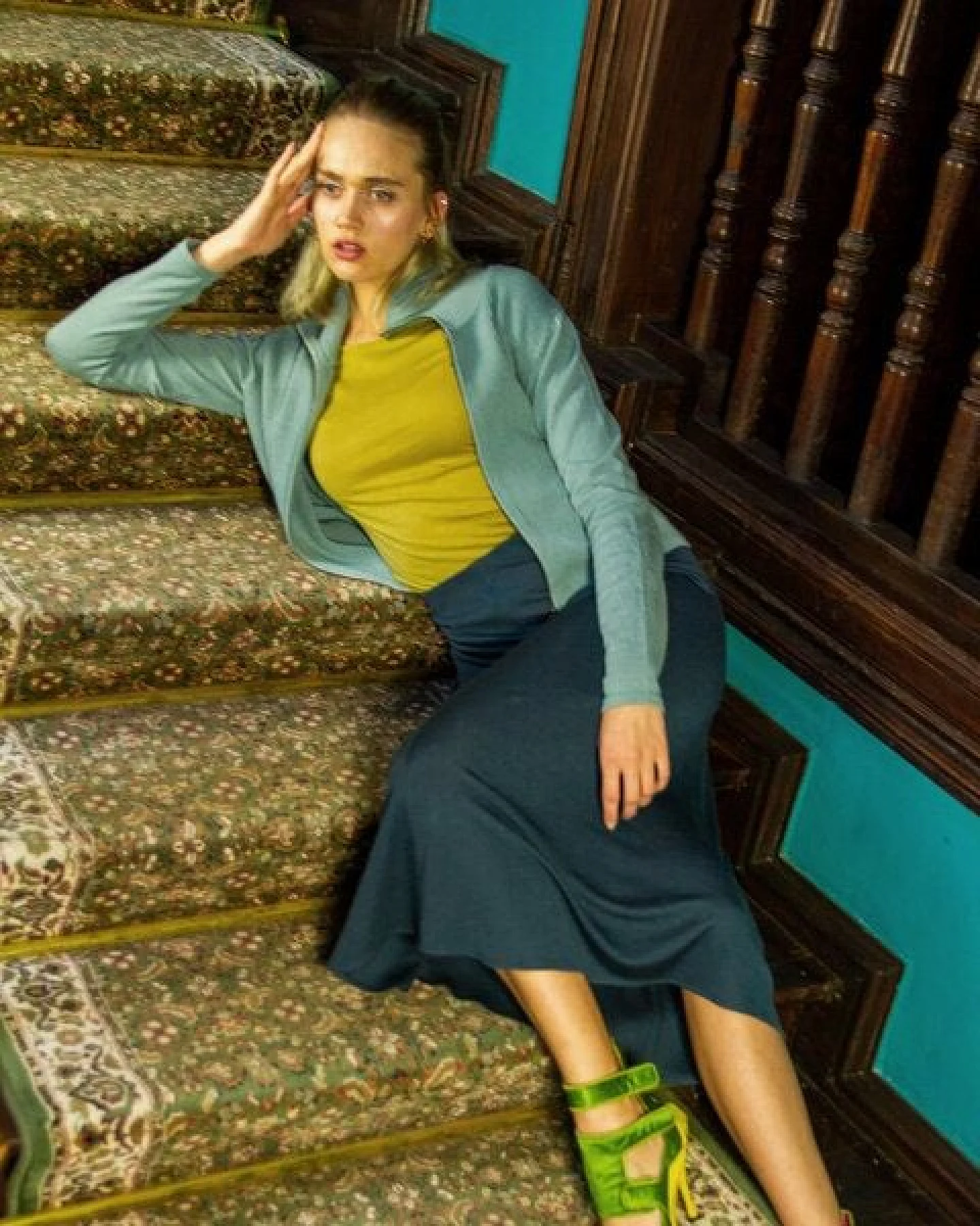 Alma & Lovis Strickjacke aus Bio-Baumwoll-/Woll-Mix – Ansicht 3