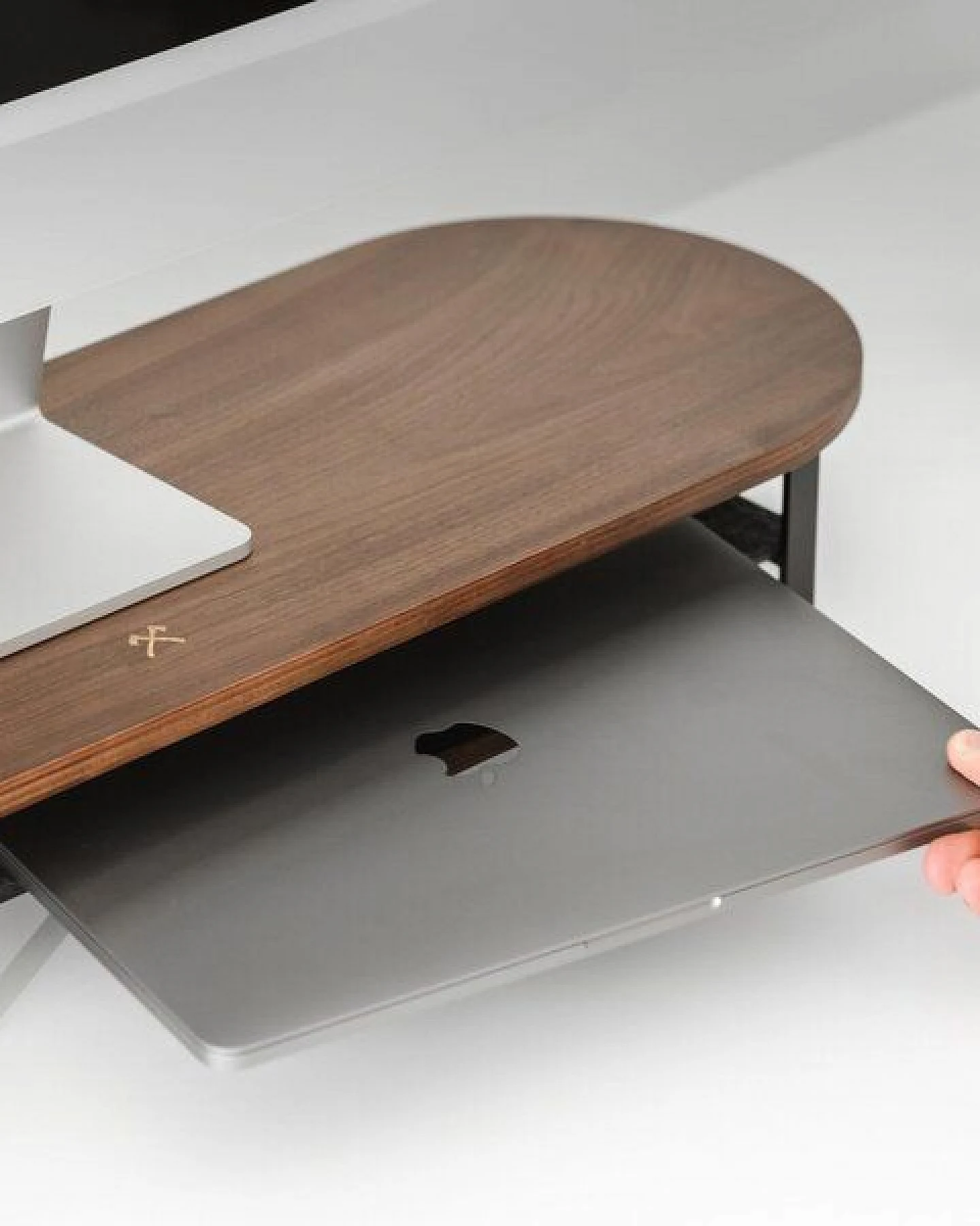 Woodcessories Monitorständer aus Holz – Ansicht 3