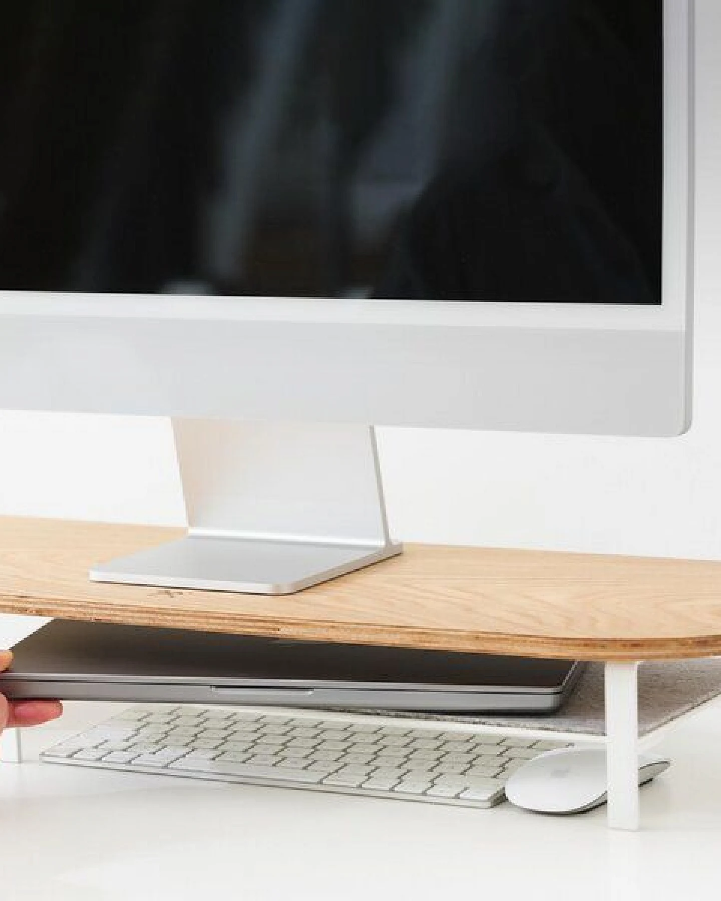 Woodcessories Monitorständer aus Holz – Ansicht 2