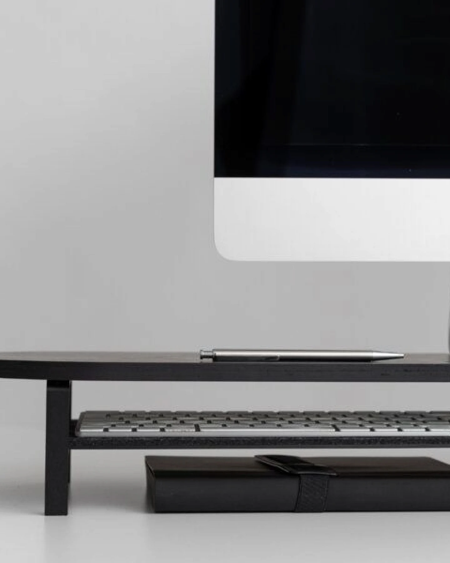 Woodcessories Monitorständer aus nachhaltigem Holz – Ansicht 3