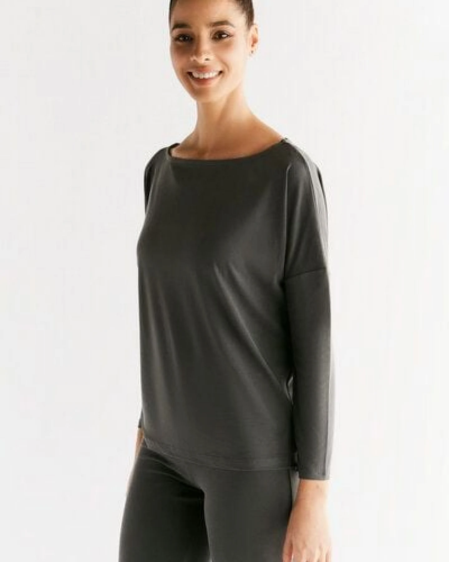 "True North" Damen Yogashirt aus TENCEL Modal – Ansicht 3