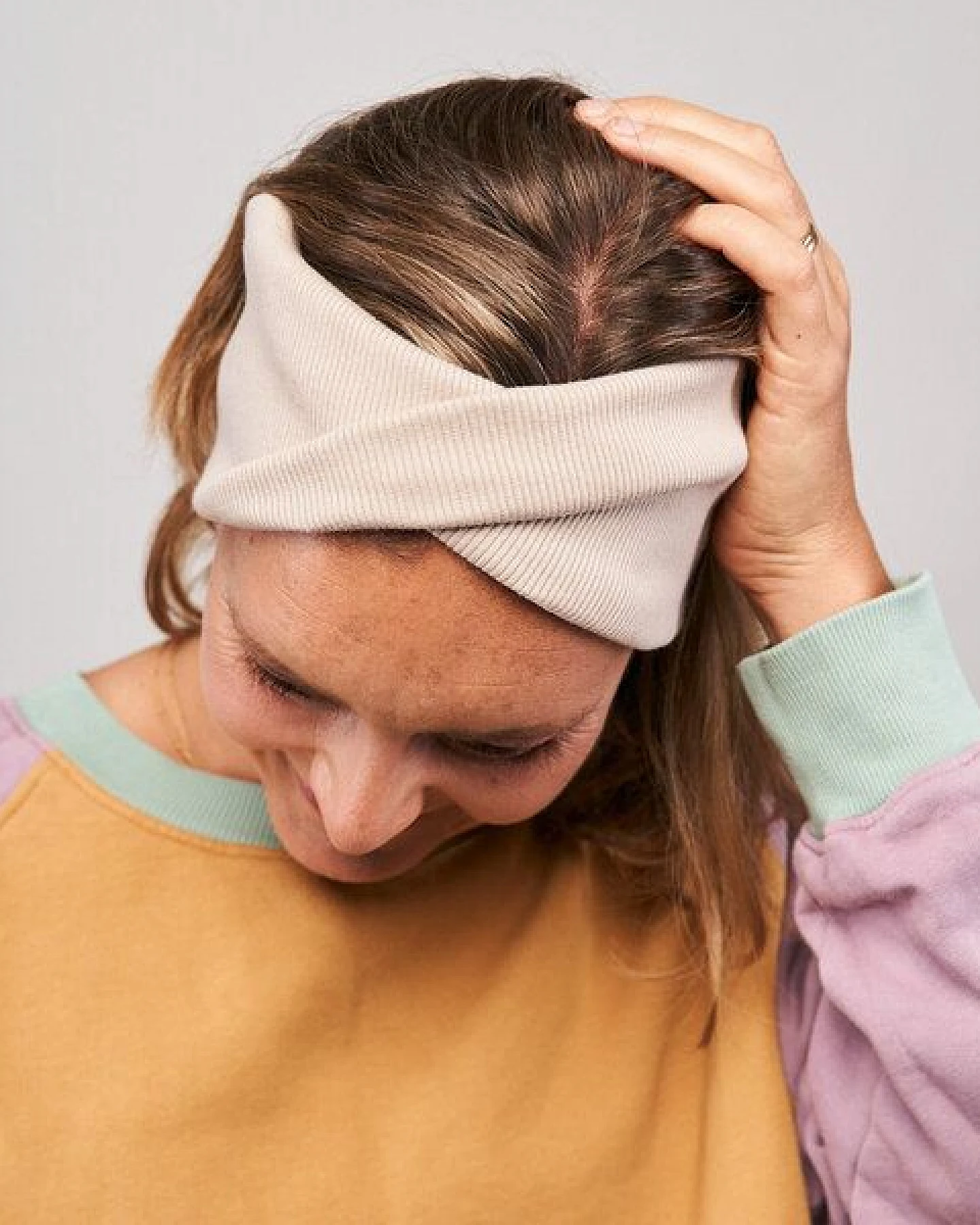 obumi Stirnband Rippe Twist aus Bio Baumwolle – Ansicht 2