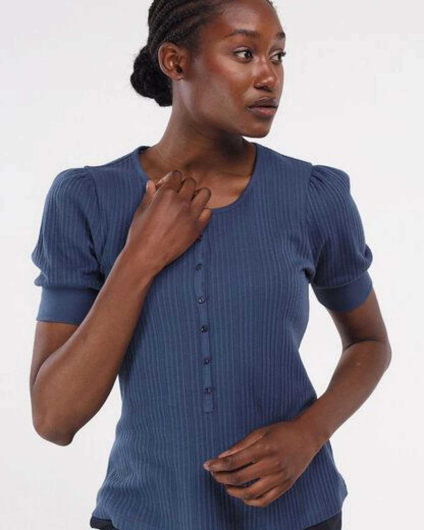 Alma & Lovis Blusenshirt aus feinem Rippen-Jersey – Ansicht 2