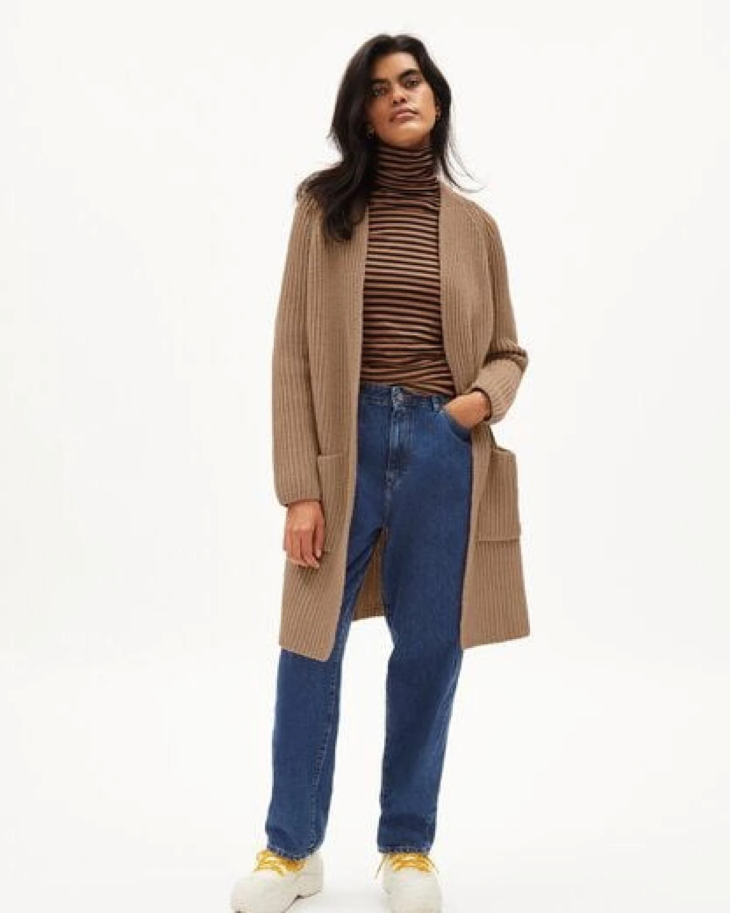 ARMEDANGELS OLIDAA RIBBED - Damen Cardigan Loose Fit aus Bio-Woll-Mix (recycled) – Ansicht 4