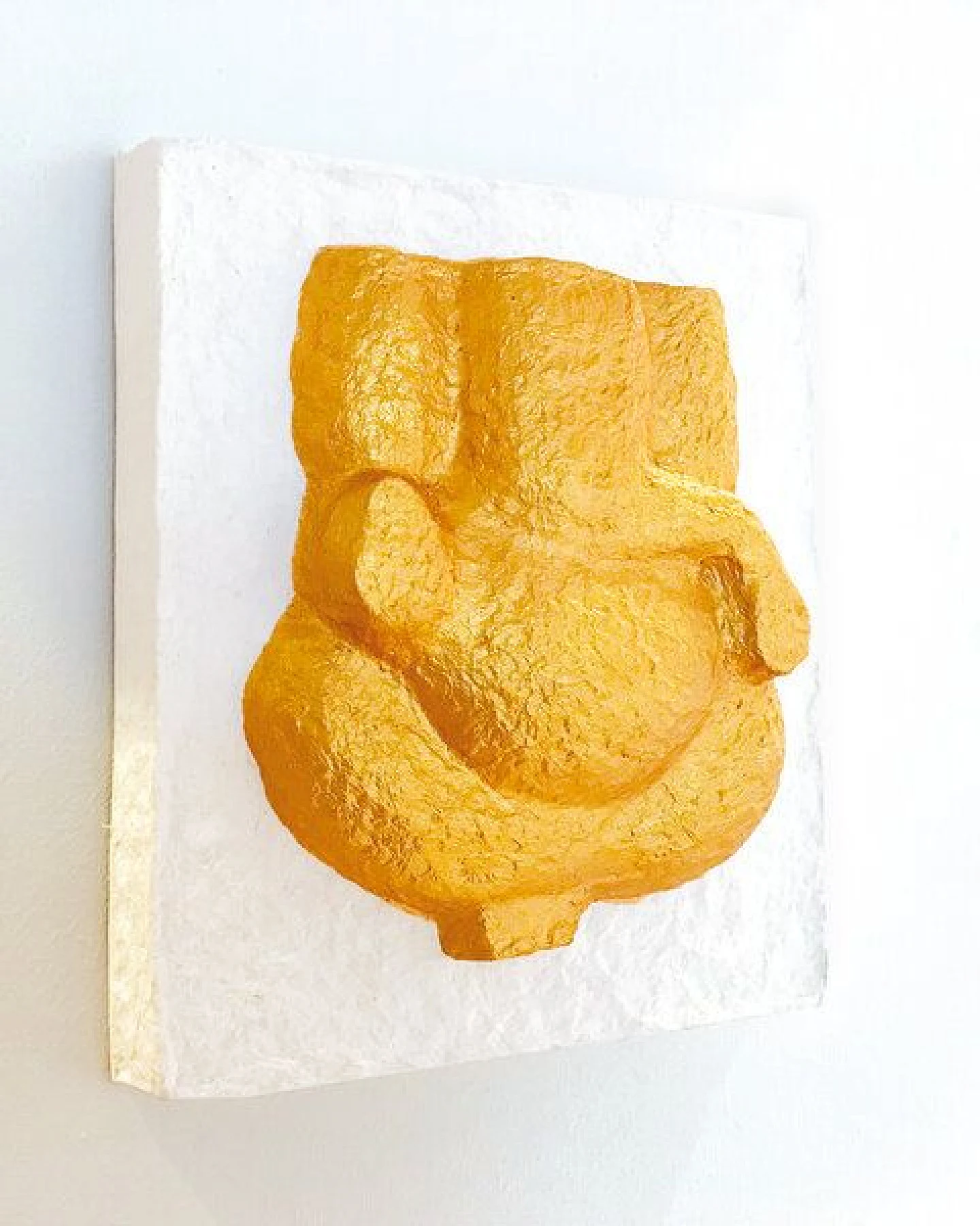 Sundara Deko Yoga Relief-Wandbild – Weiß/Gold – Ansicht 2
