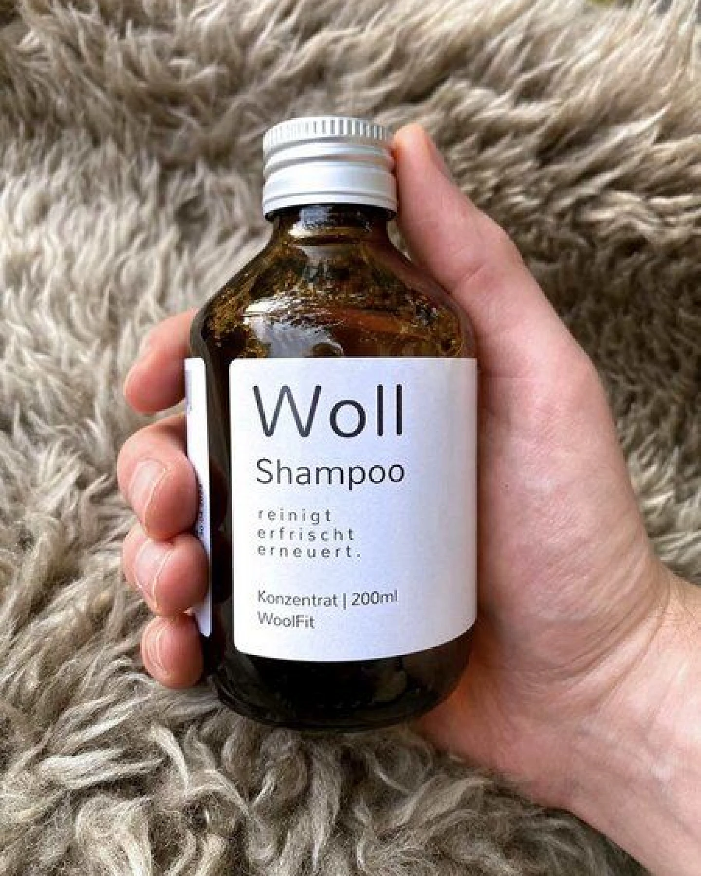 WoolFit Wollshampoo - Reinigungsmittel für Wolle - biologisch, ergiebig, plastikfrei - Konzentrat 200ml – Ansicht 2