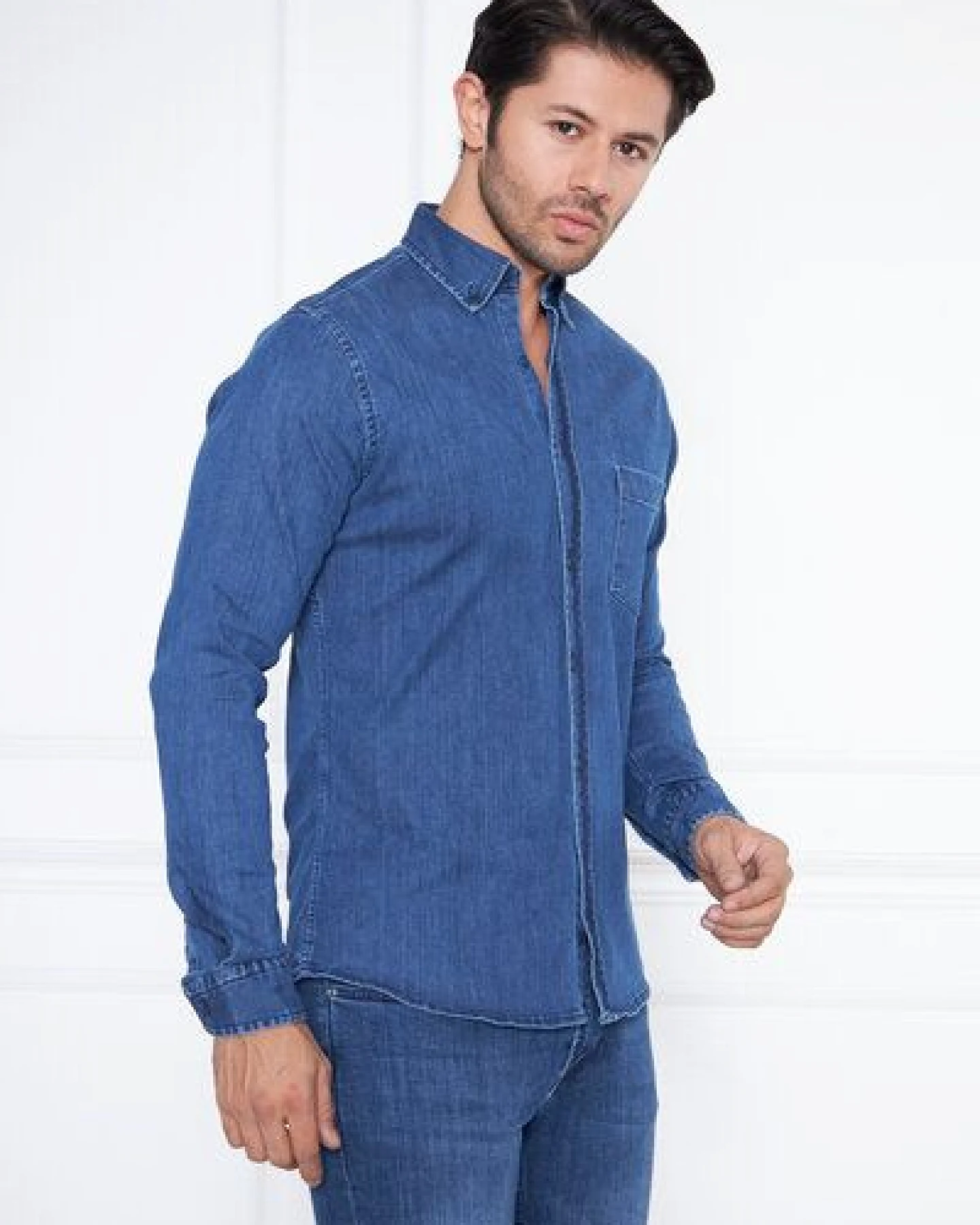 Bruno Barella Jeanshemd aus Bio Baumwolle – Ansicht 2