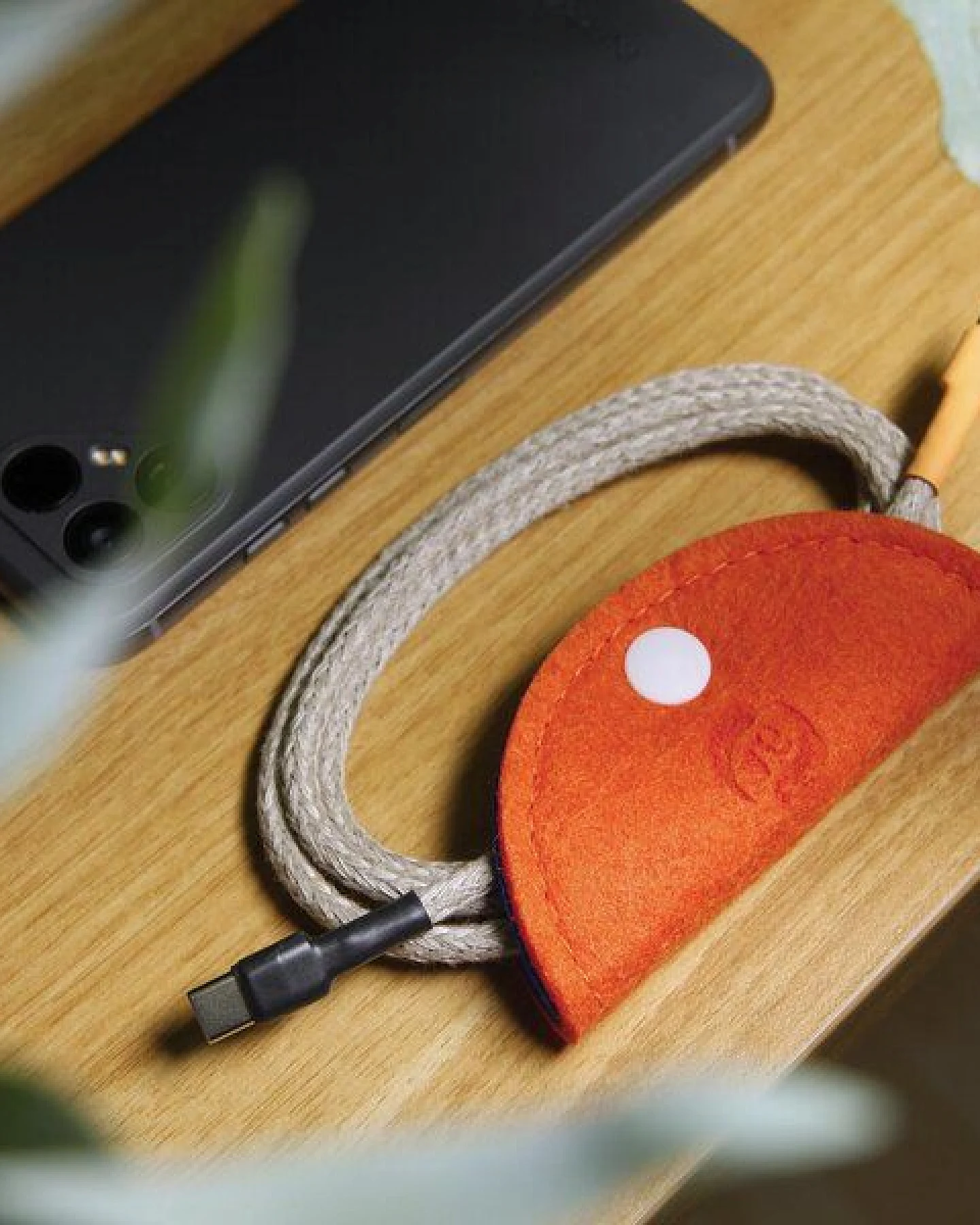 RÅVARE Kabelorganizer Tasche aus Filz für recable Ladekabel & andere USB-Kabel - handgemacht in Deutschland – Ansicht 2