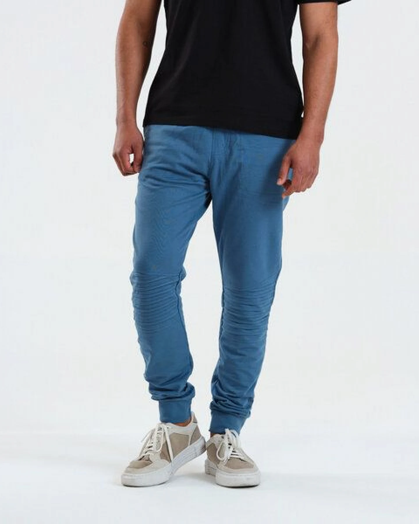 GARY MASH Unisex-Jogginghose Mack mit Knie-Abnäher aus Biobaumwolle – Ansicht 2
