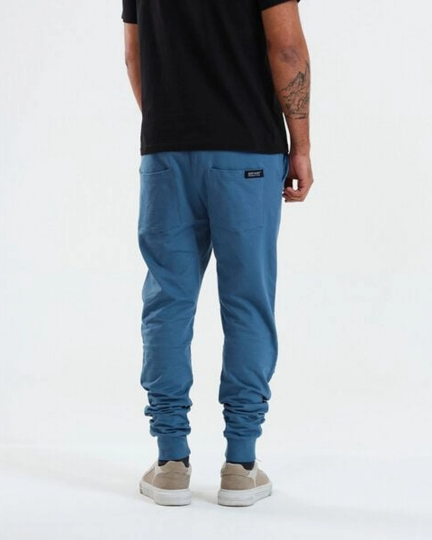 GARY MASH Unisex-Jogginghose Mack mit Knie-Abnäher aus Biobaumwolle – Ansicht 4