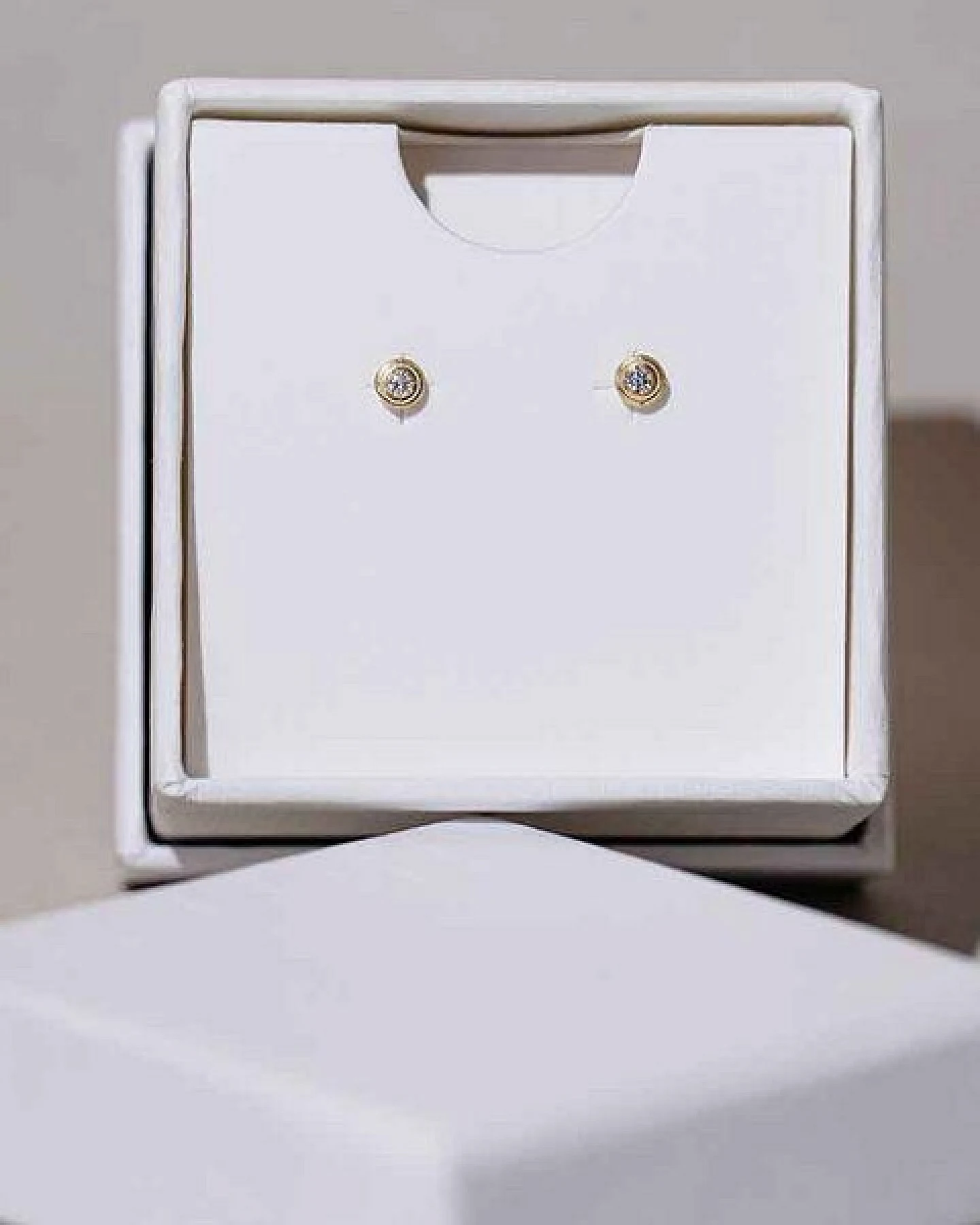 Maren Jewellery Drops of Memories Ohrring 18 Karat Gold & im Labor Diamanten – Ansicht 4