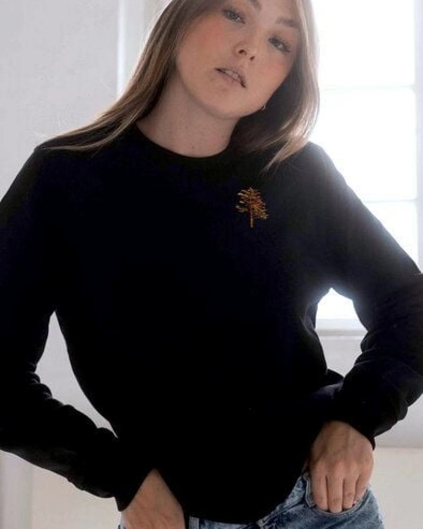 Kultgut Vegan - Leichtes Sweatshirt innen flauschig/ Tree in echter Woodoptik – Ansicht 3