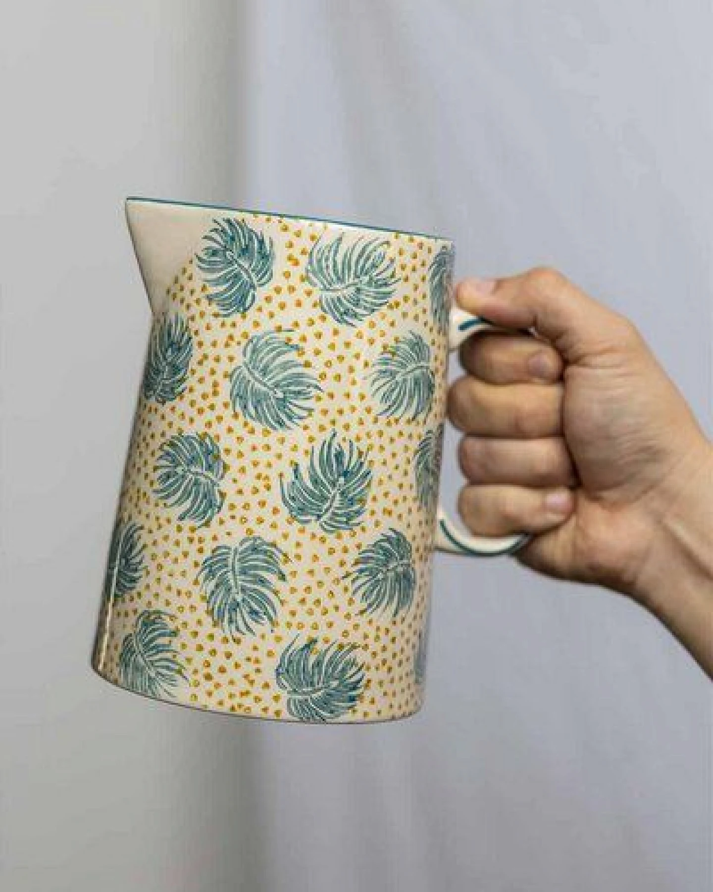 TRANQUILLO Krug BOHO CHIC aus Steinzeug gelb oder blau – Ansicht 3