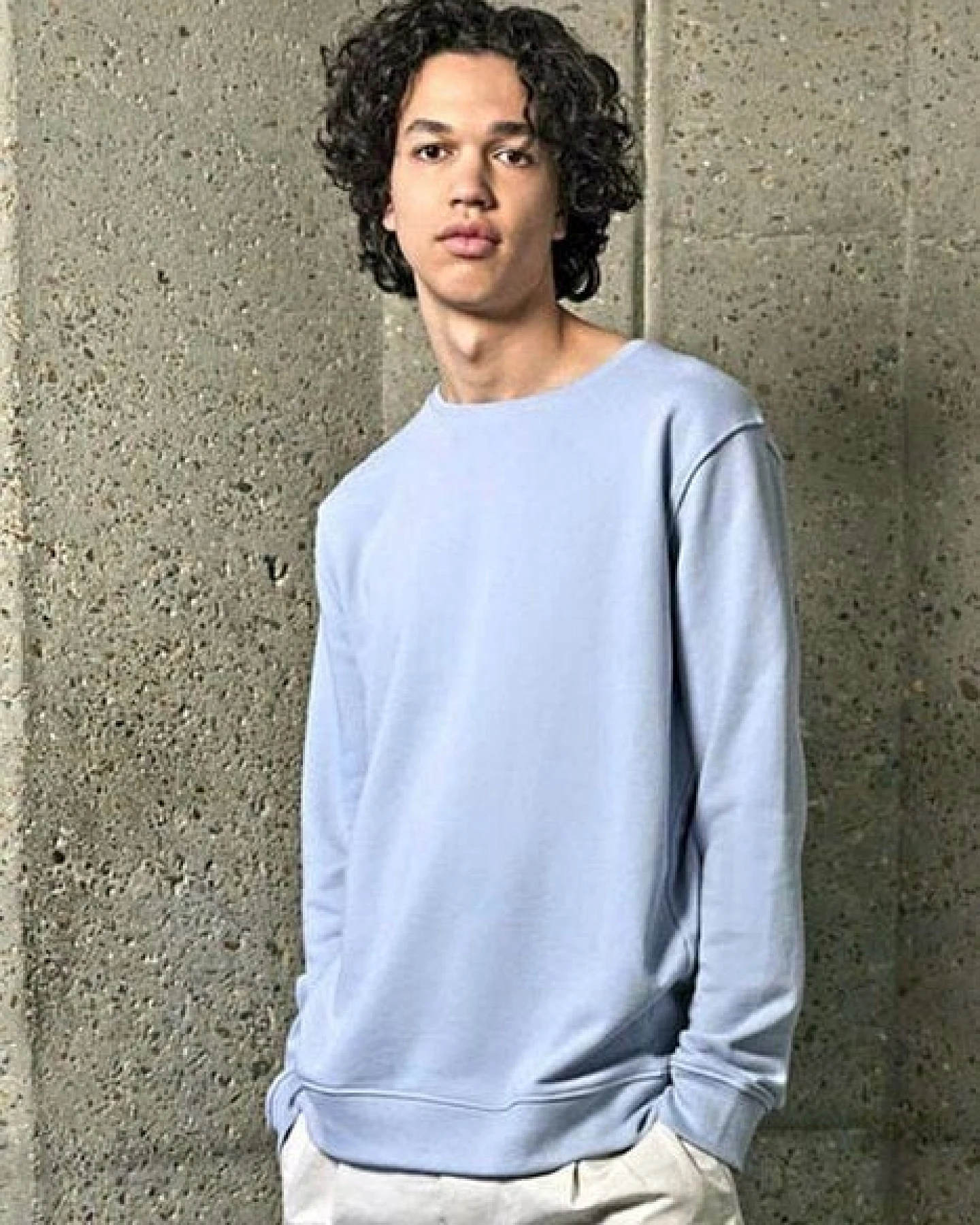 B&C Collection Unisex Sweatshirt Pullover in 20 verschiedenen Farben – Ansicht 2