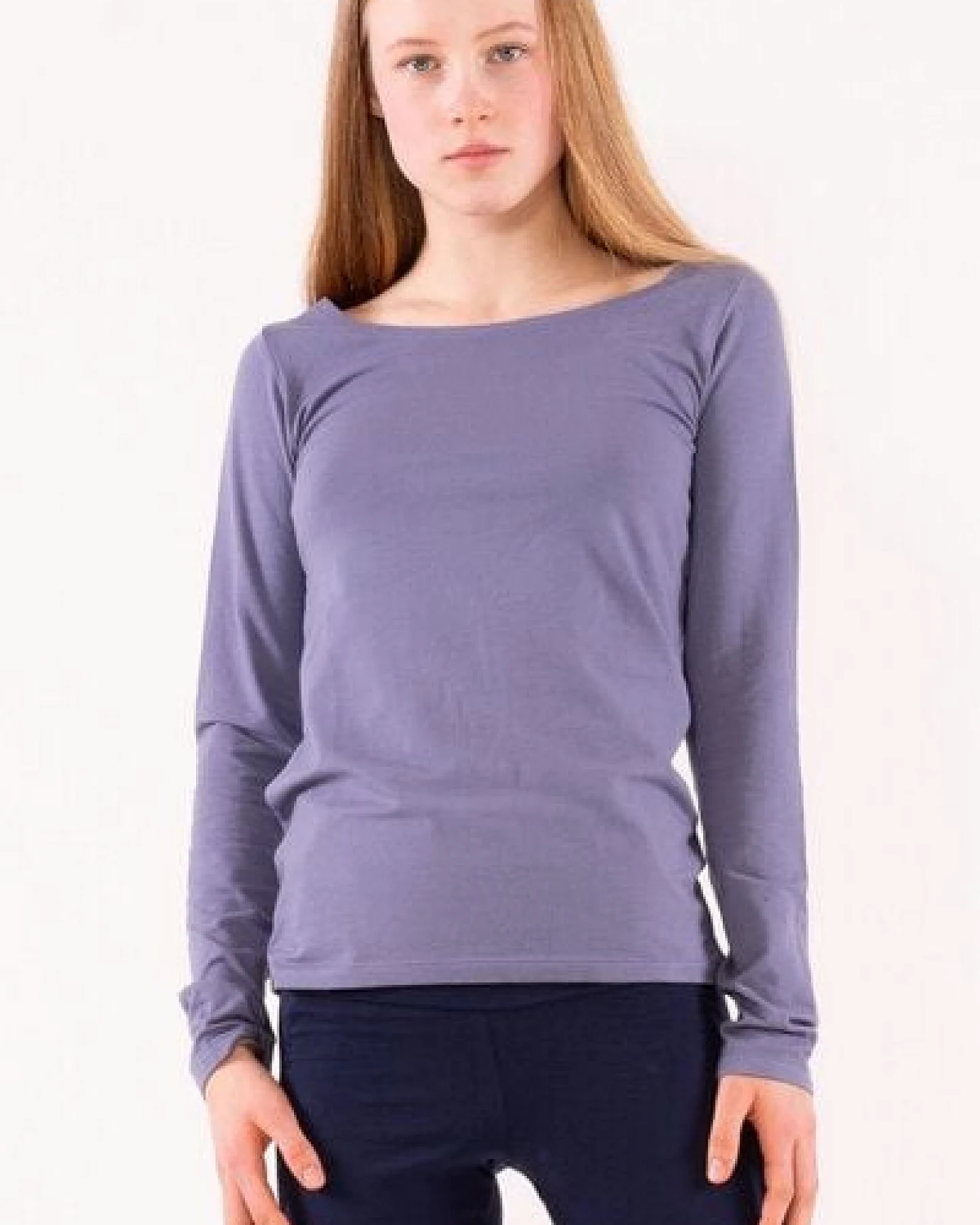 YOIQI Langarmshirt mit weitem Halsausschnitt in hellblau – Ansicht 4