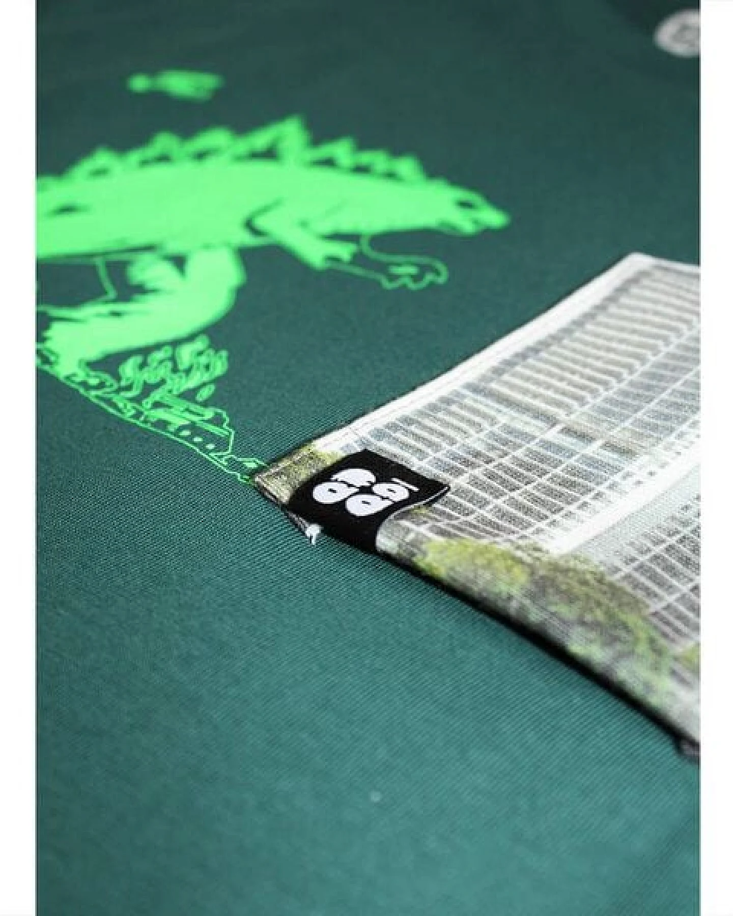 Herren T-Shirt Rundhals aus Bio-Baumwolle "Kaiju BT" Grün von Fädd – Ansicht 4