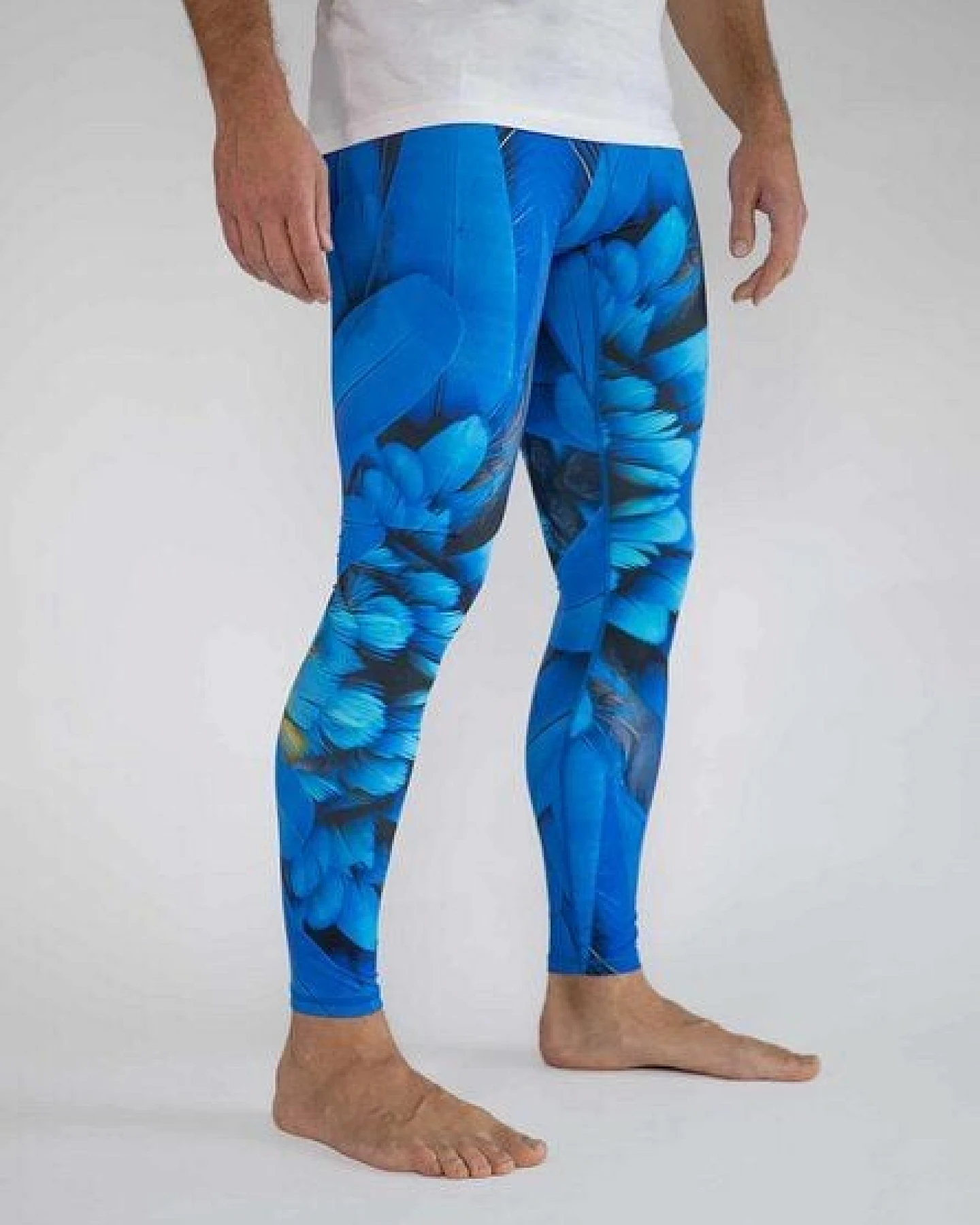 Arctic Flamingo Bunte Sport-Leggings für Männer aus ECONYL® regeneriertem Nylon – Ansicht 3