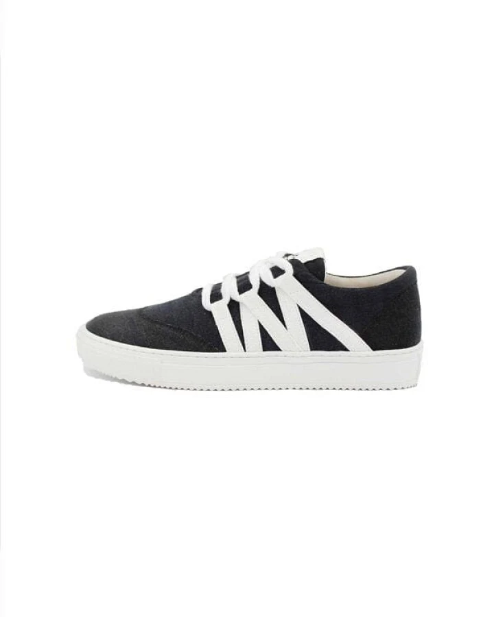 VAER Nachhaltiger Sneaker: Recycled / Upcycled / Zirkulär / Vegan - Black Phoenix