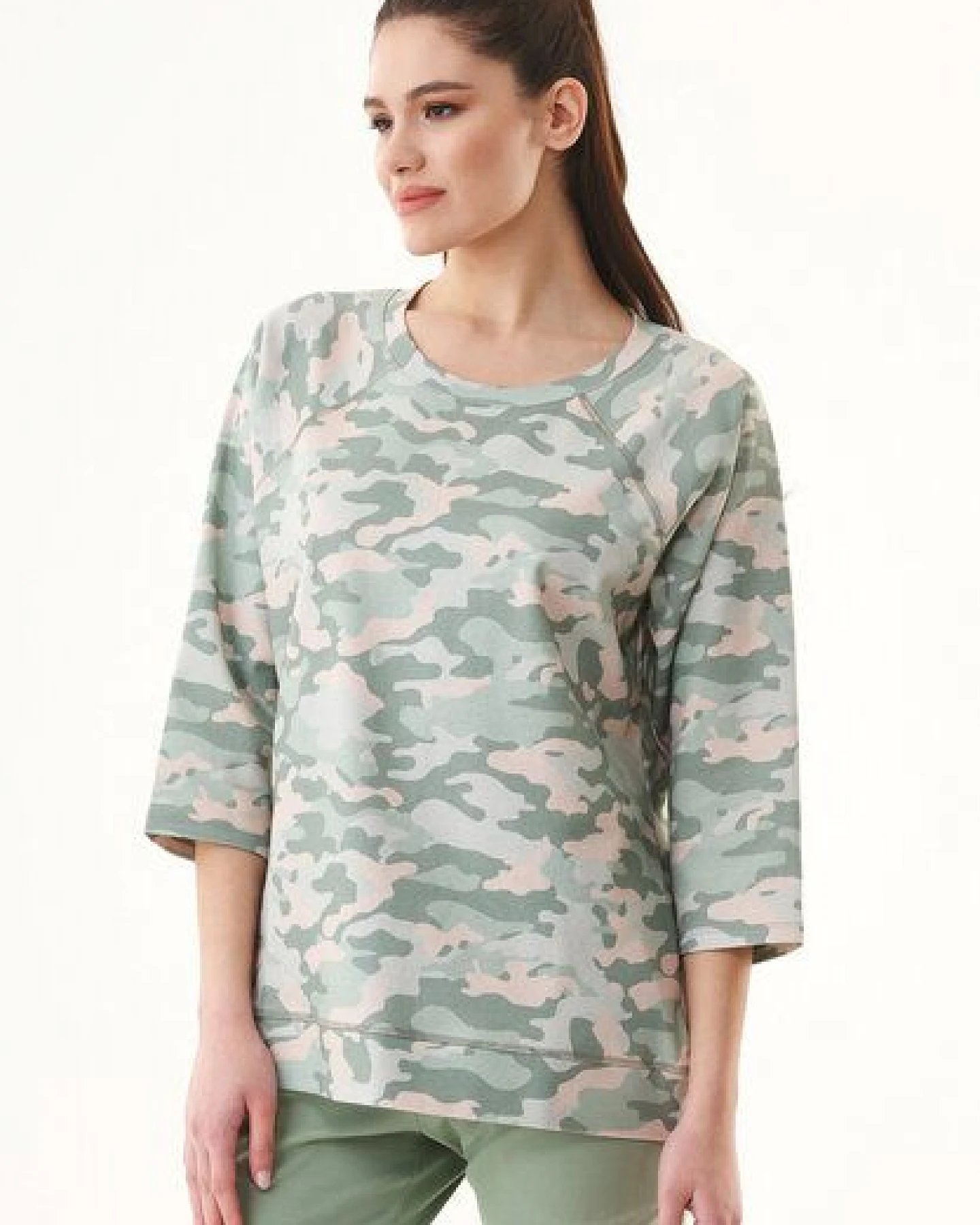 ORGANICATION Sweatshirt aus Bio-Baumwolle mit Camouflage-Muster – Ansicht 3