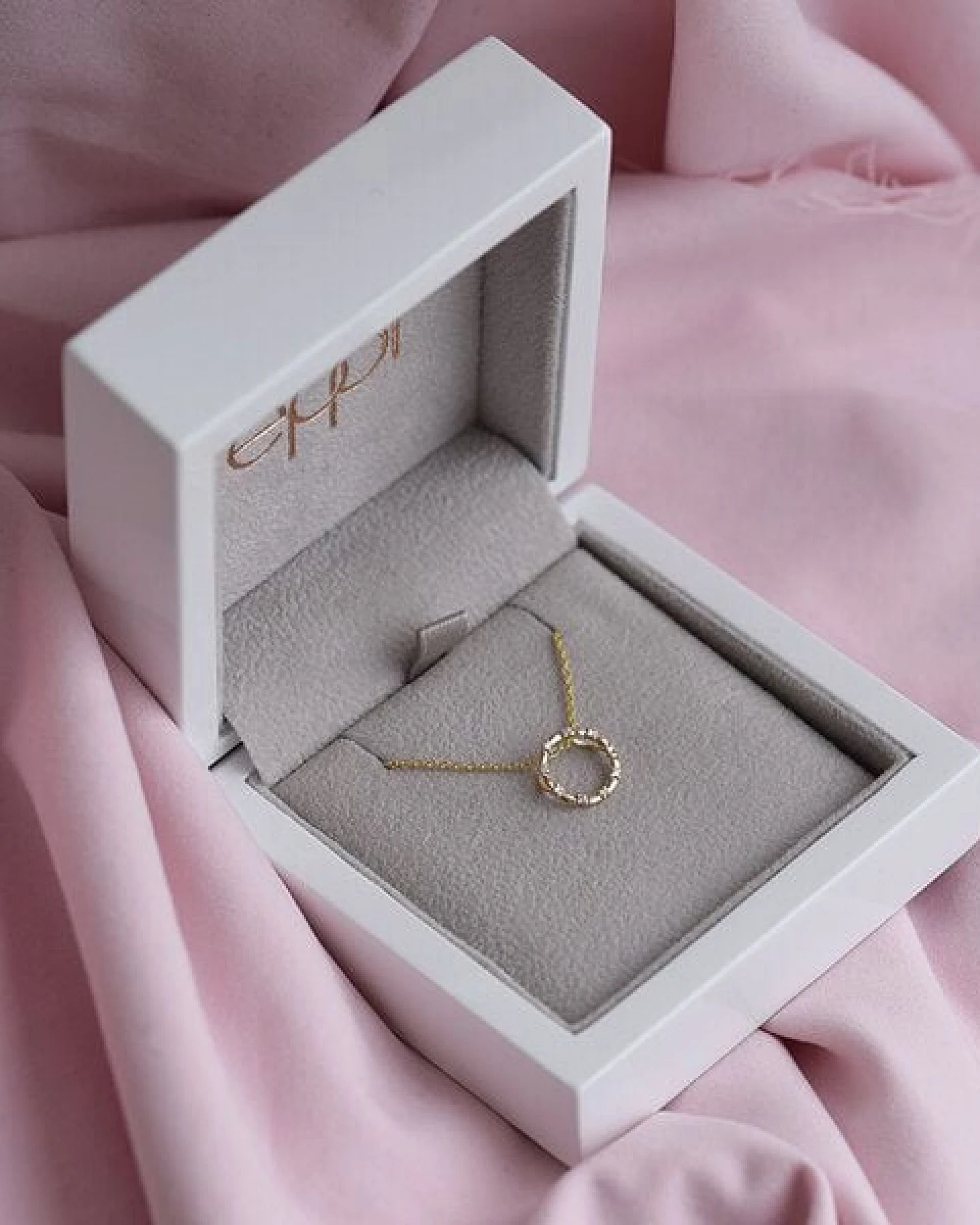 Eppi Goldener Karma-Anhänger mit Diamanten Heidi – Ansicht 4