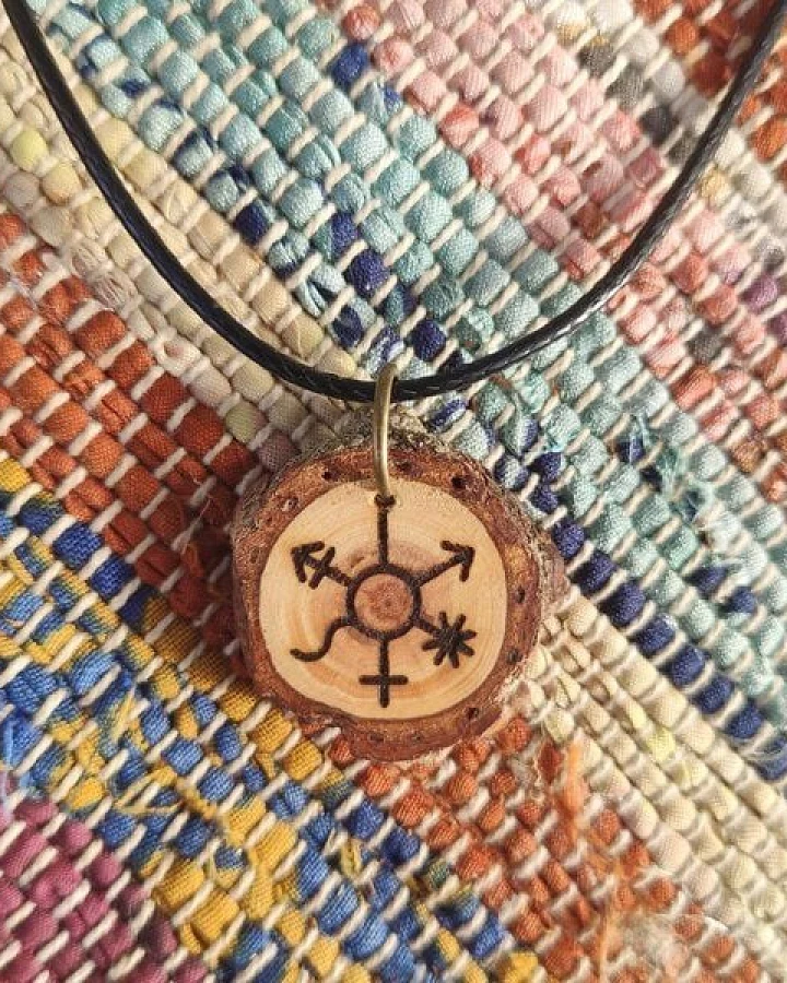 Himal Hemp allgenderstar by JANA W. Zirbenholz Anhänger Kette