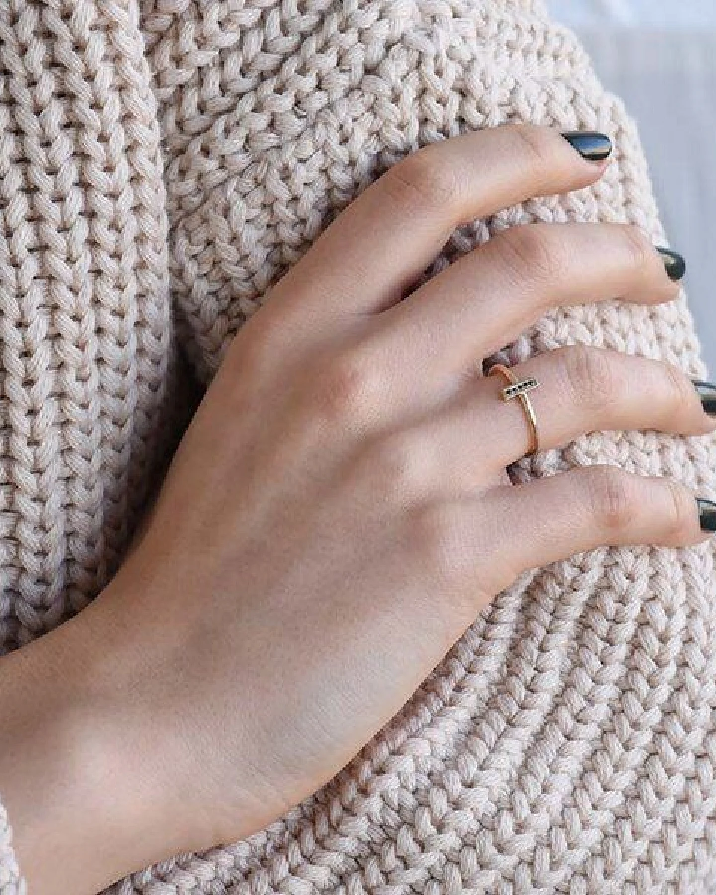 Eppi Goldener Ring mit schwarzen Diamanten Mahir – Ansicht 3