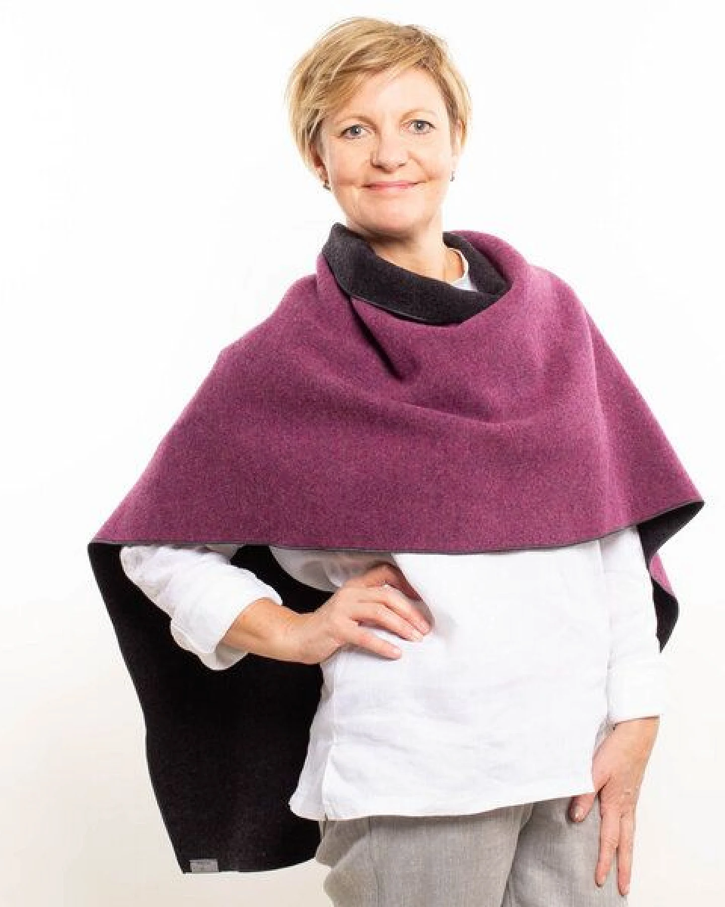 nahtur-design Schulterwärmer und Kuschelponcho aus Flauschloden – Ansicht 3