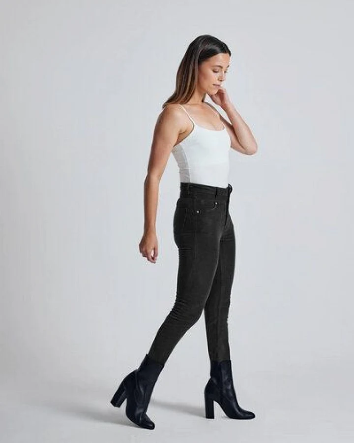 Flax and Loom Cordhose High Waist Skinny aus Bio-Baumwolle Modell: Nina