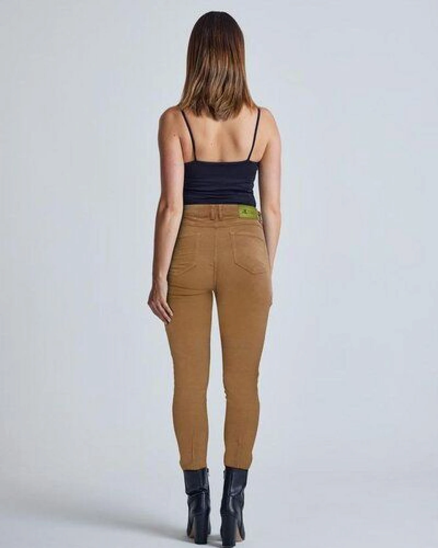 Flax and Loom Cordhose High Waist Skinny aus Bio-Baumwolle Modell: Nina – Ansicht 2