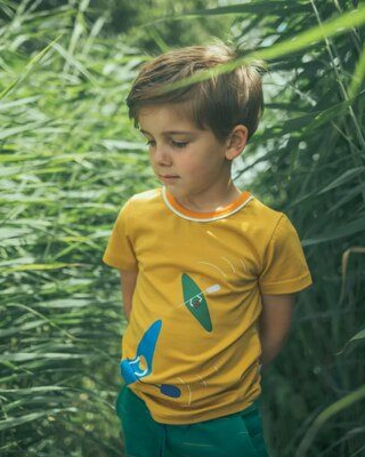 T-Shirt mit Kajak von baba Kidswear – Ansicht 2