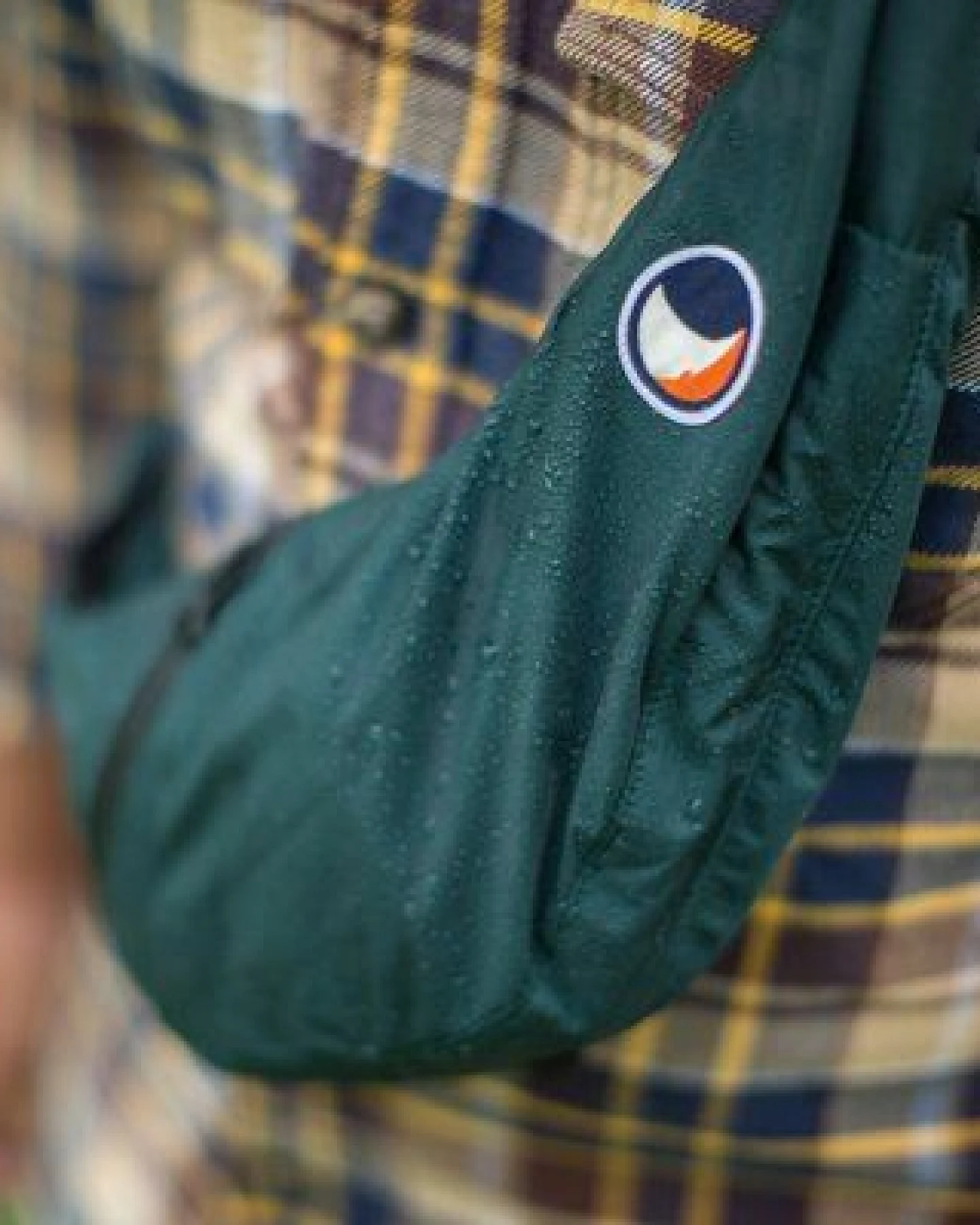 Ticket to the Moon upcycled Bauchtasche/Crossbody Umhängetasche "Sling Bag" – Ansicht 2