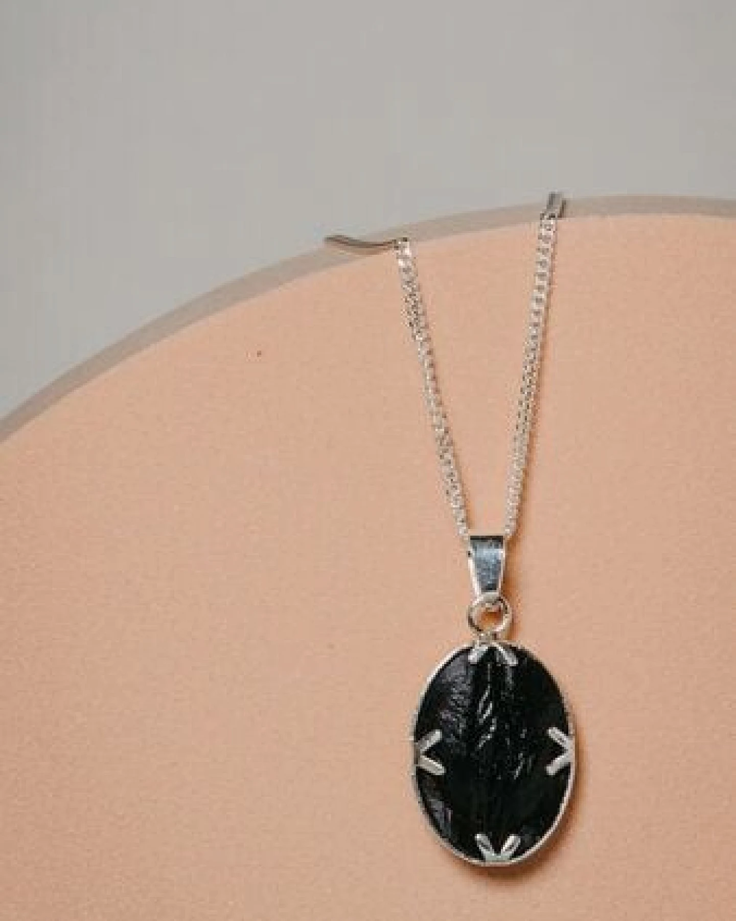Himal Hemp VULVA GEMS Silber Halskette mit Anhänger S mit biologisch abbaubarem 3D-Druck (Schmuck) – Ansicht 4