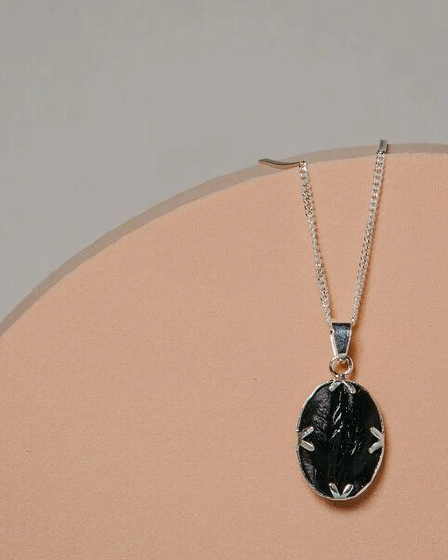 Himal Hemp VULVA GEMS Silber Halskette mit Anhänger S mit biologisch abbaubarem 3D-Druck (Schmuck) – Ansicht 3