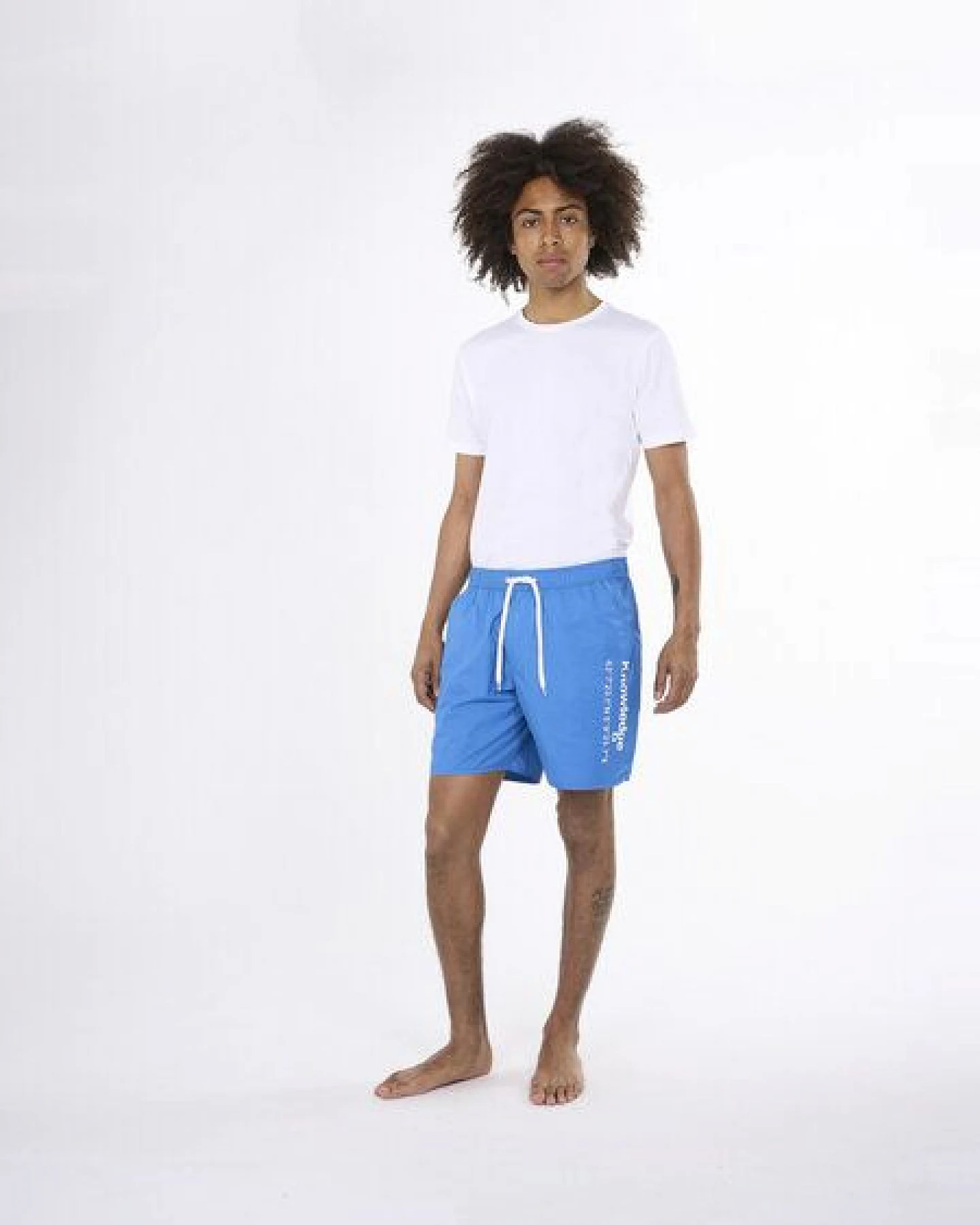 KnowledgeCotton Apparel Badehose - Swim shorts with elastic waist and Knowledge print – Ansicht 3