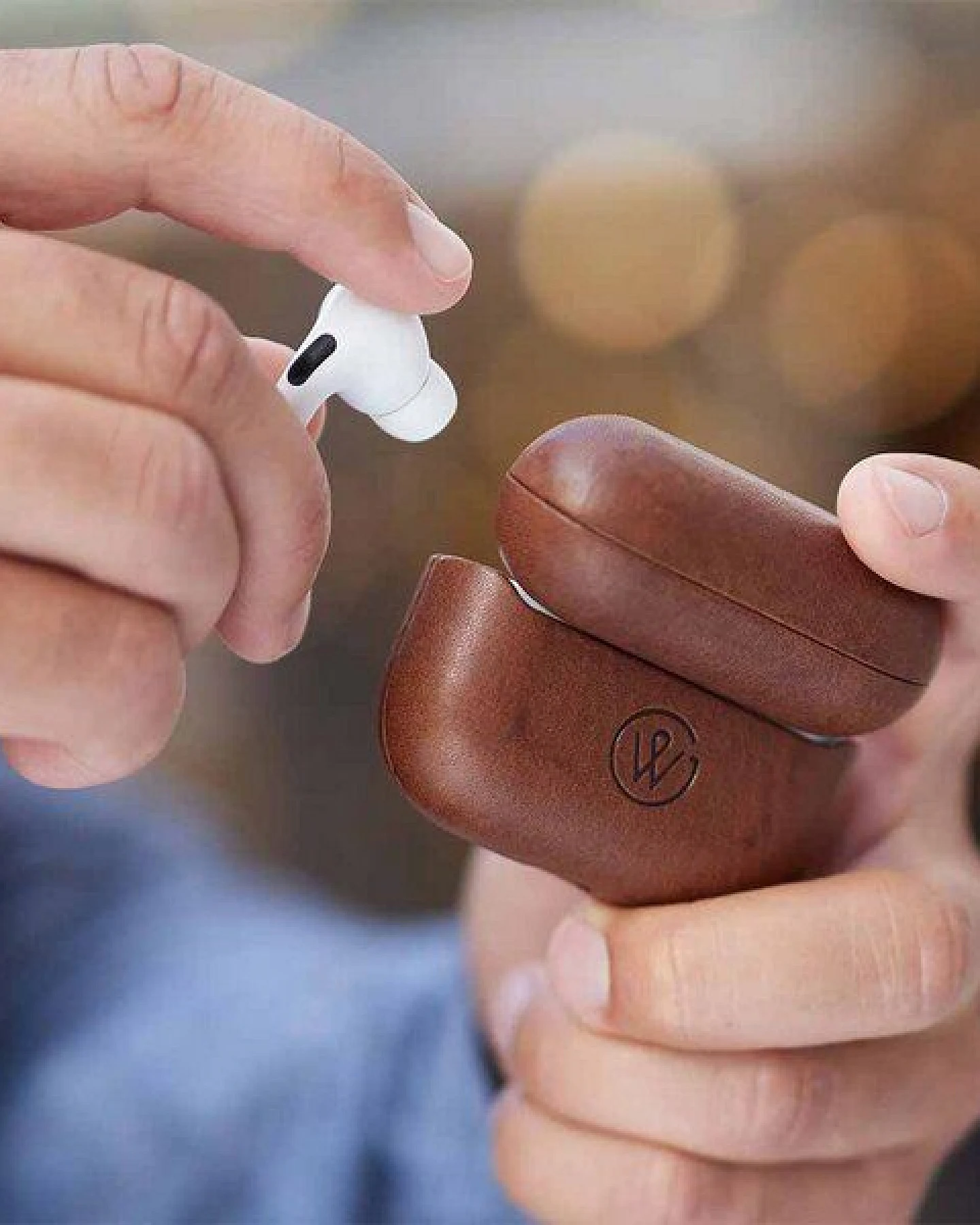 GOOD WILHELM Airpod Case Airpod Pro 3/2 Airpods Case aus Vachetta Leder – Ansicht 3